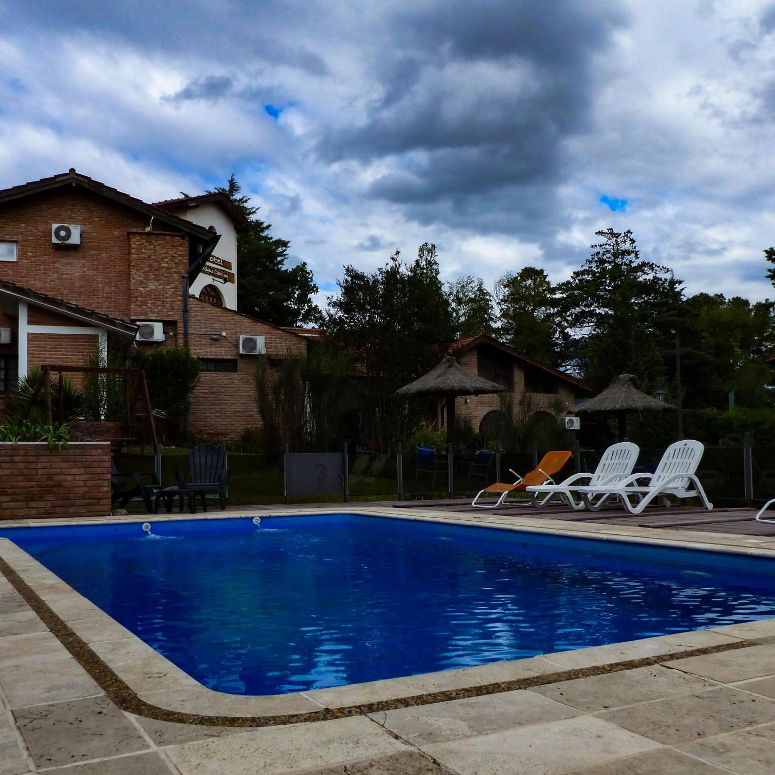 Swimming pool in Hotel Antiguo Camino