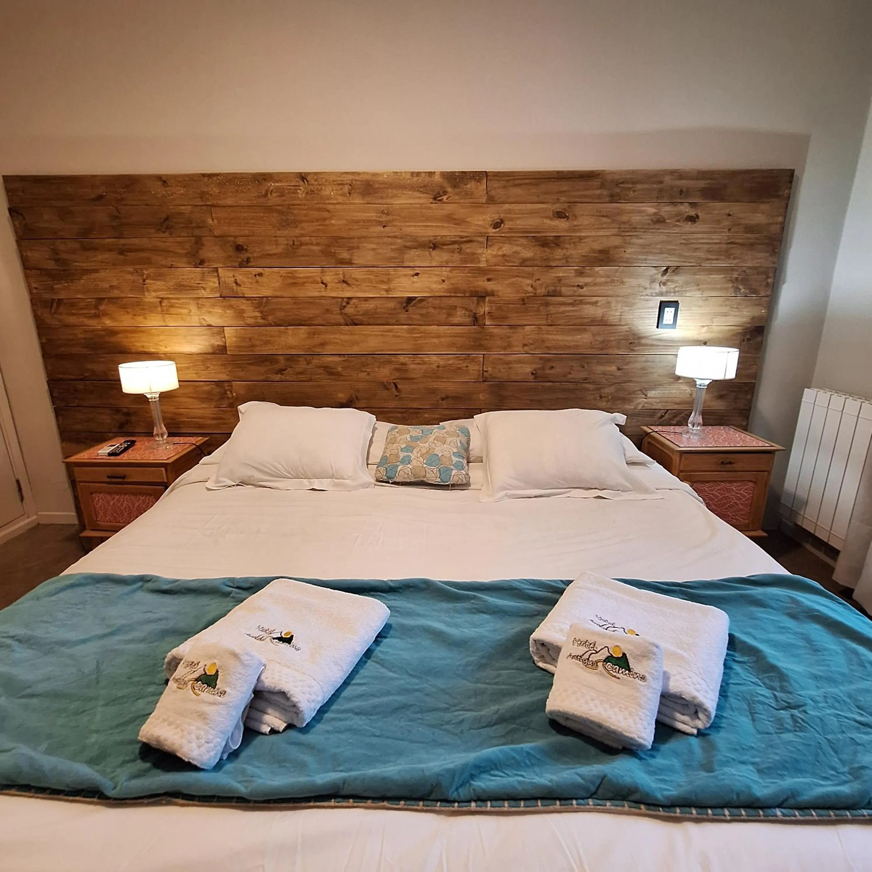 Bedroom, Bed in Hotel Antiguo Camino