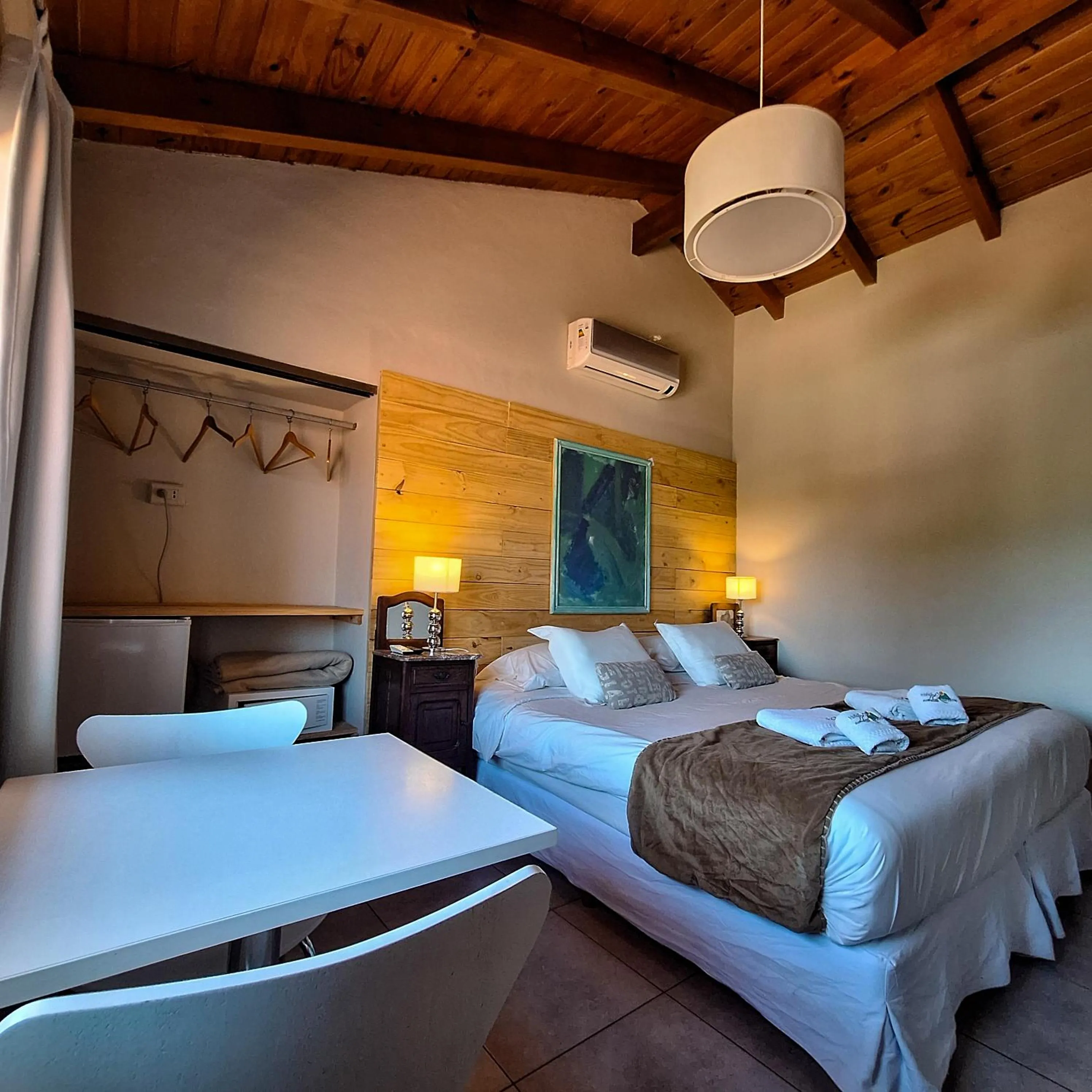 Bedroom, Bed in Hotel Antiguo Camino