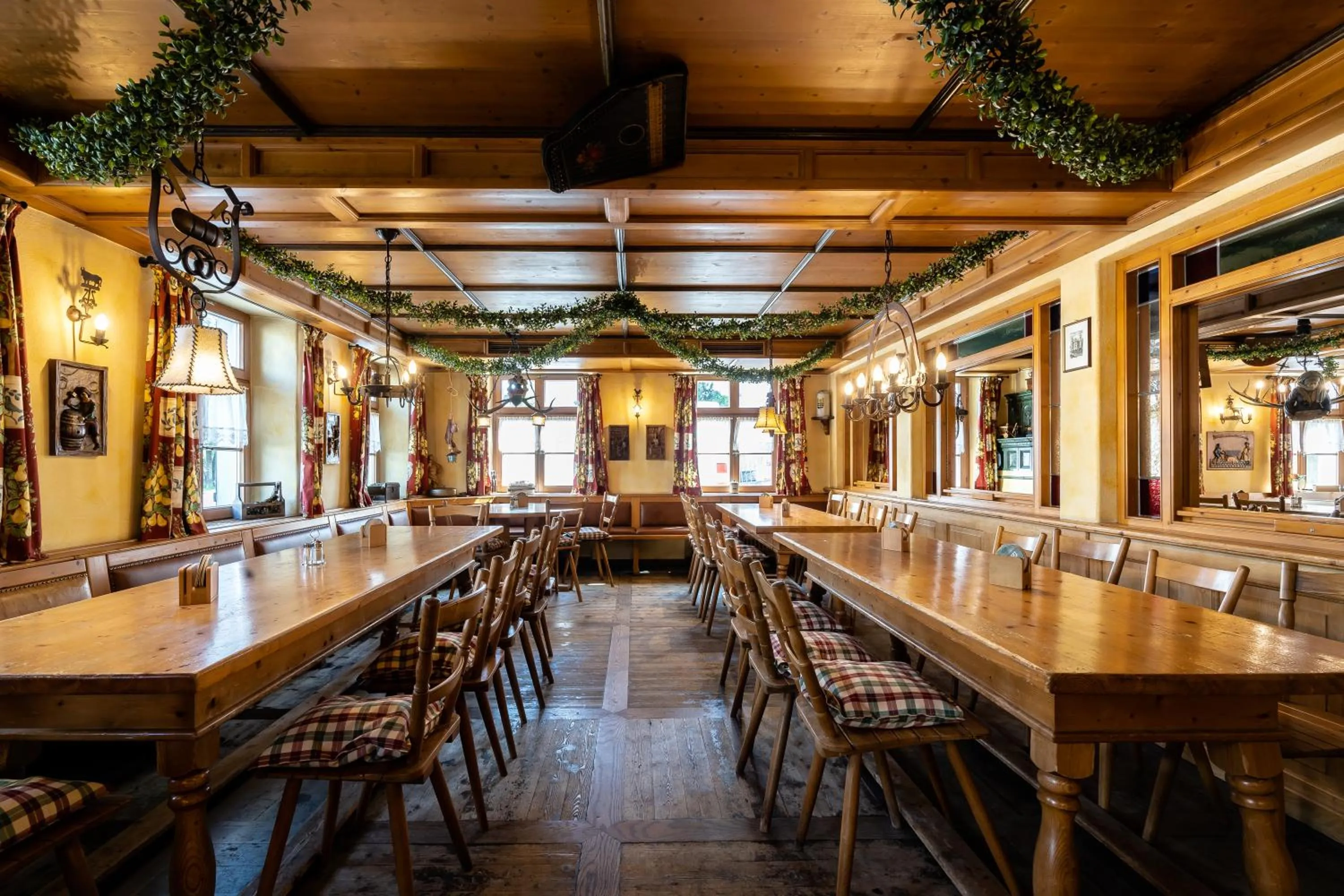 Restaurant/places to eat in Hotel Gasthof Rössle