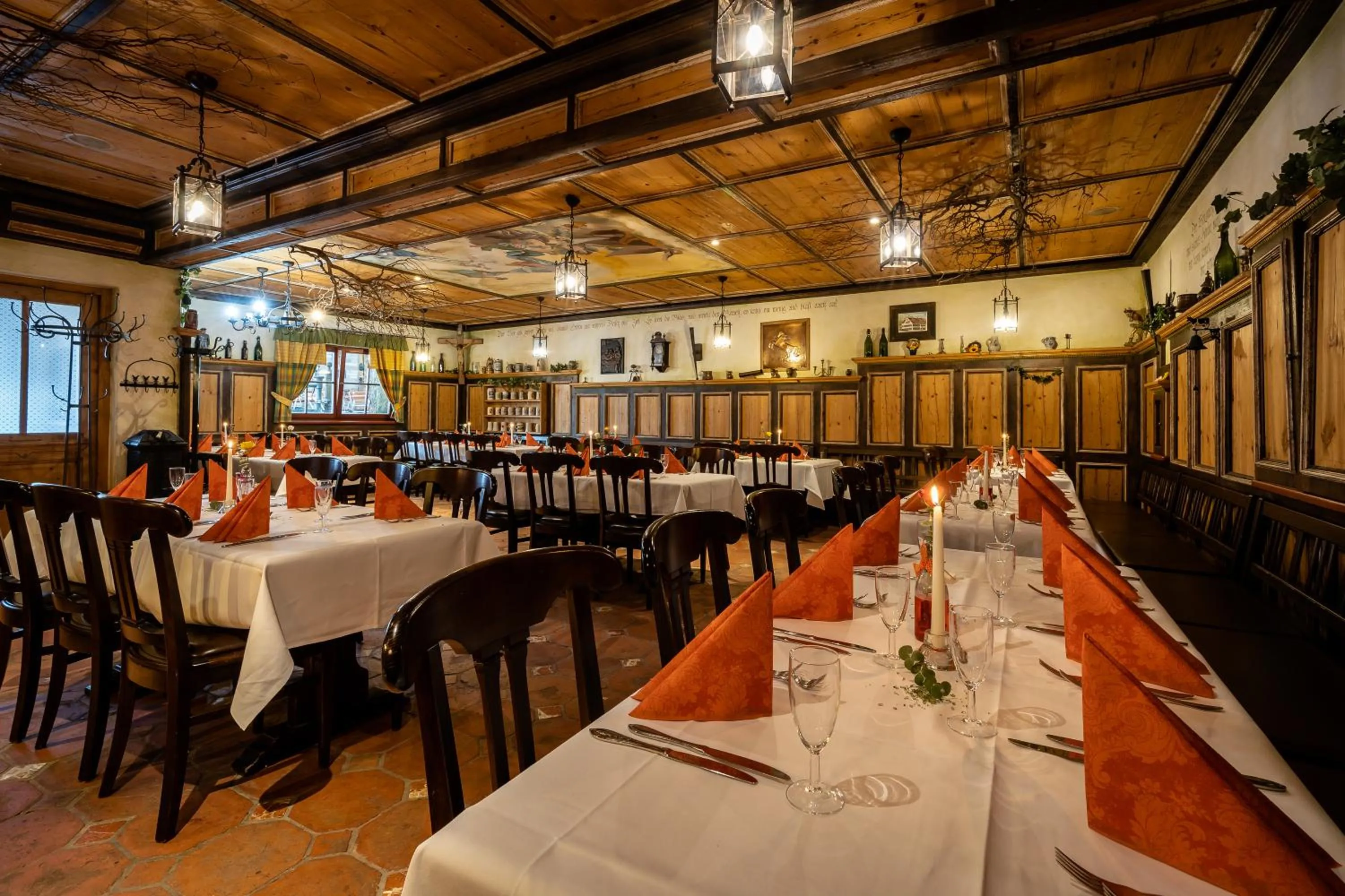 Restaurant/places to eat in Hotel Gasthof Rössle