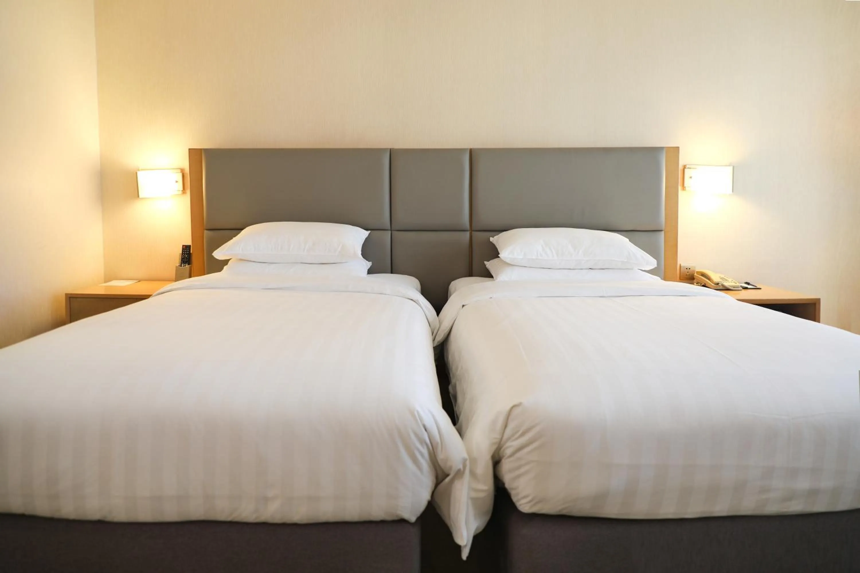 Bed in Beijing XinQiao Hotel