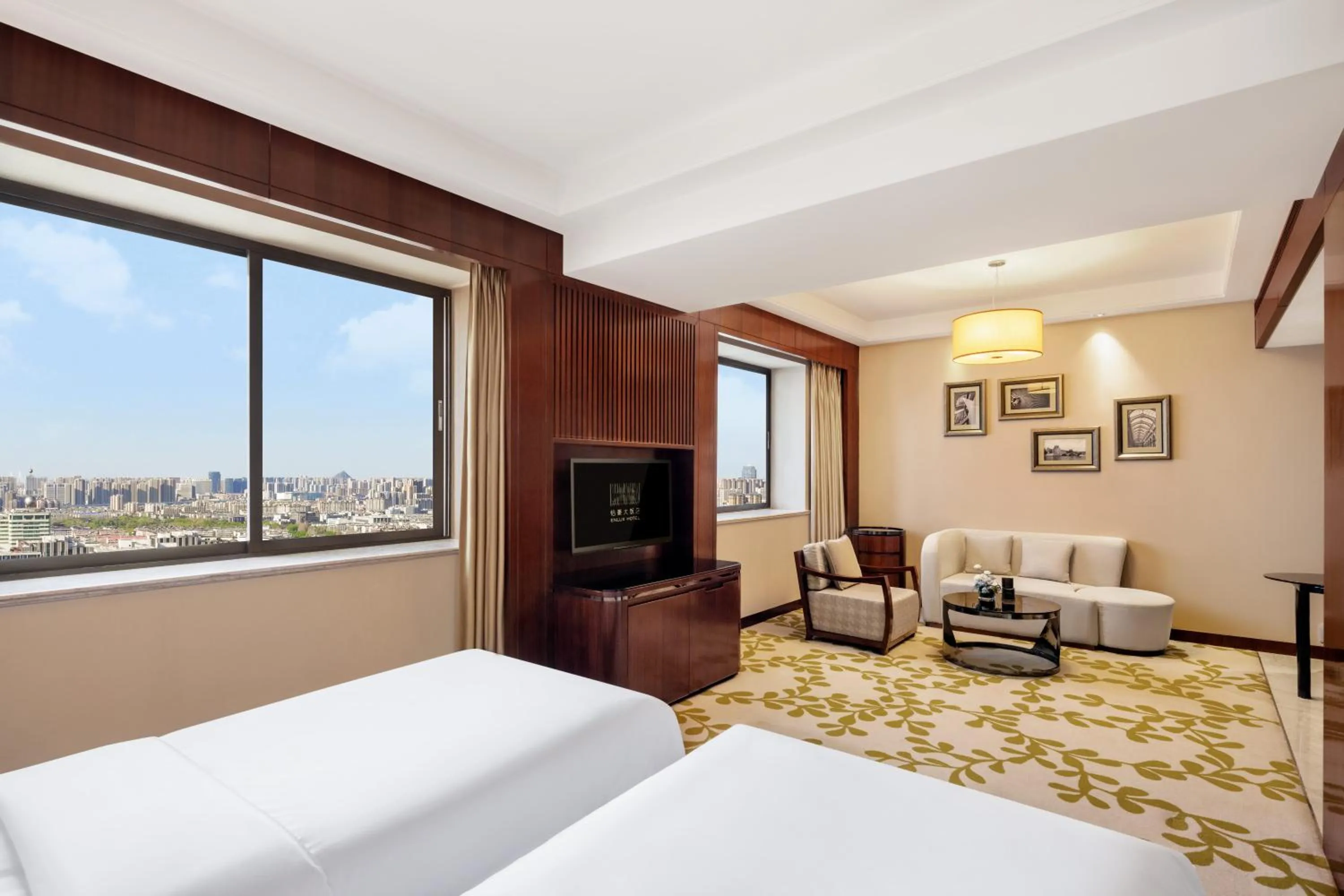 Property building, Bed in Enlux Hotel