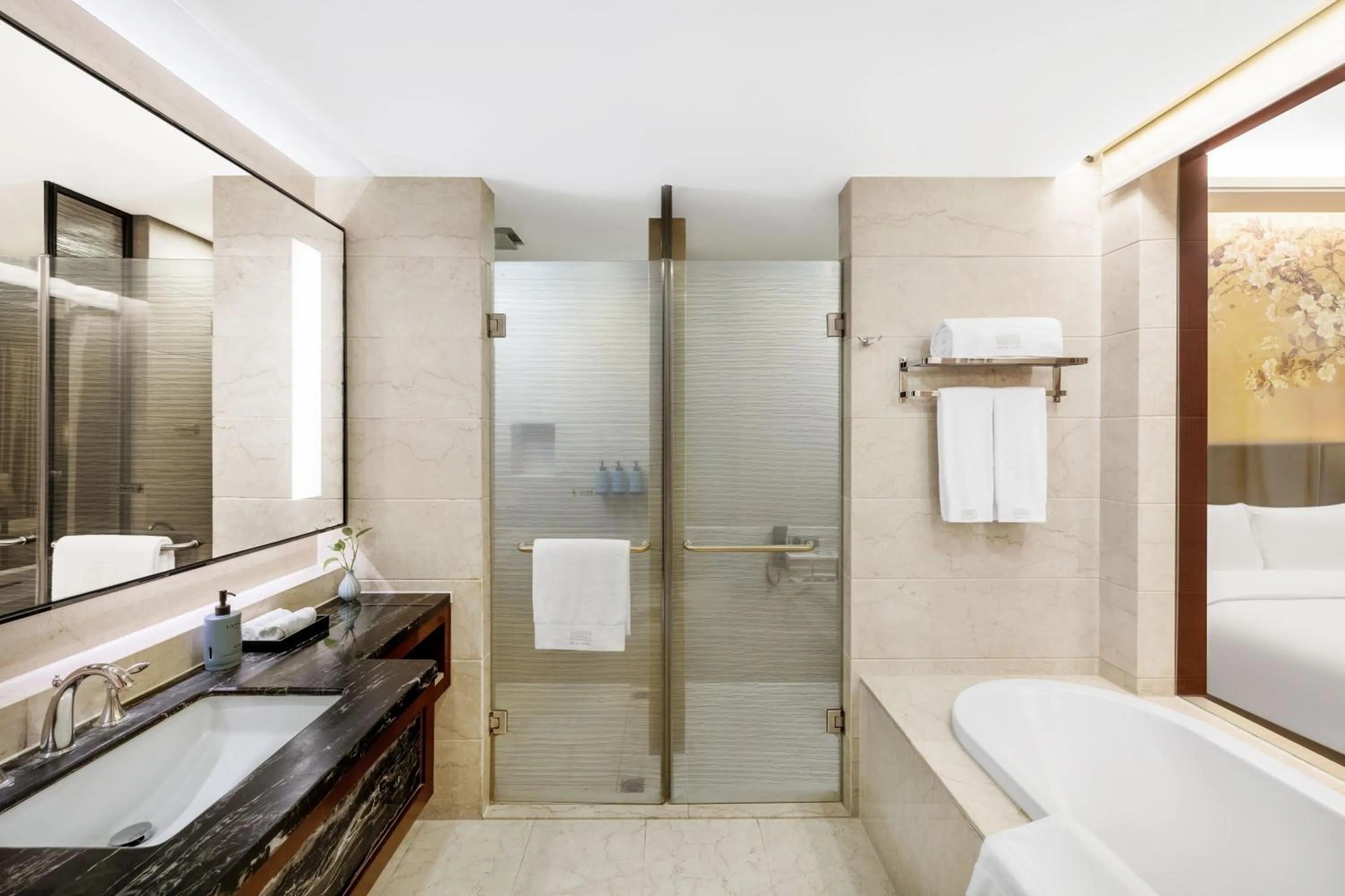 Property building in Enlux Hotel