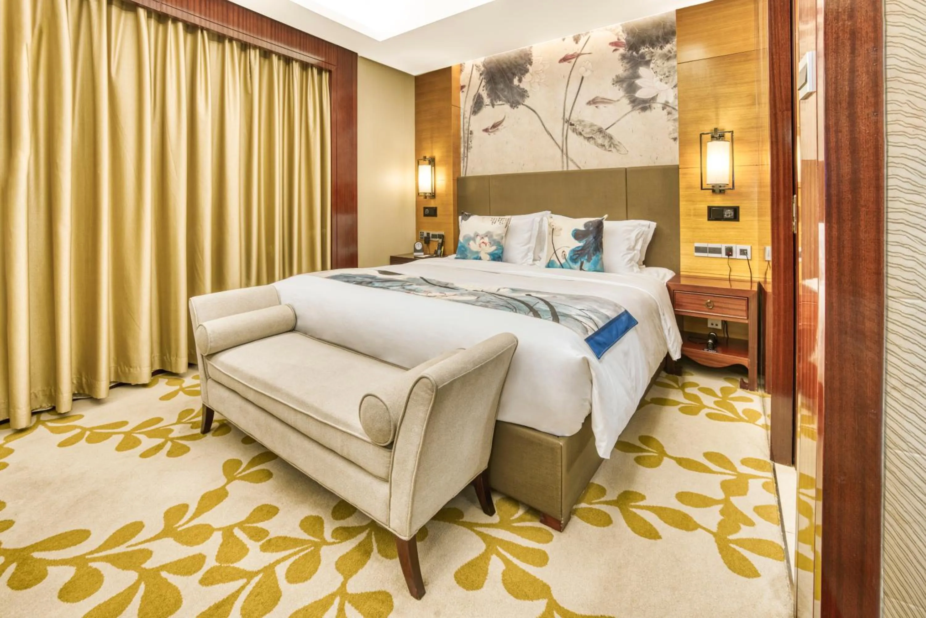 Bed in Sofitel Silver Plaza Jinan