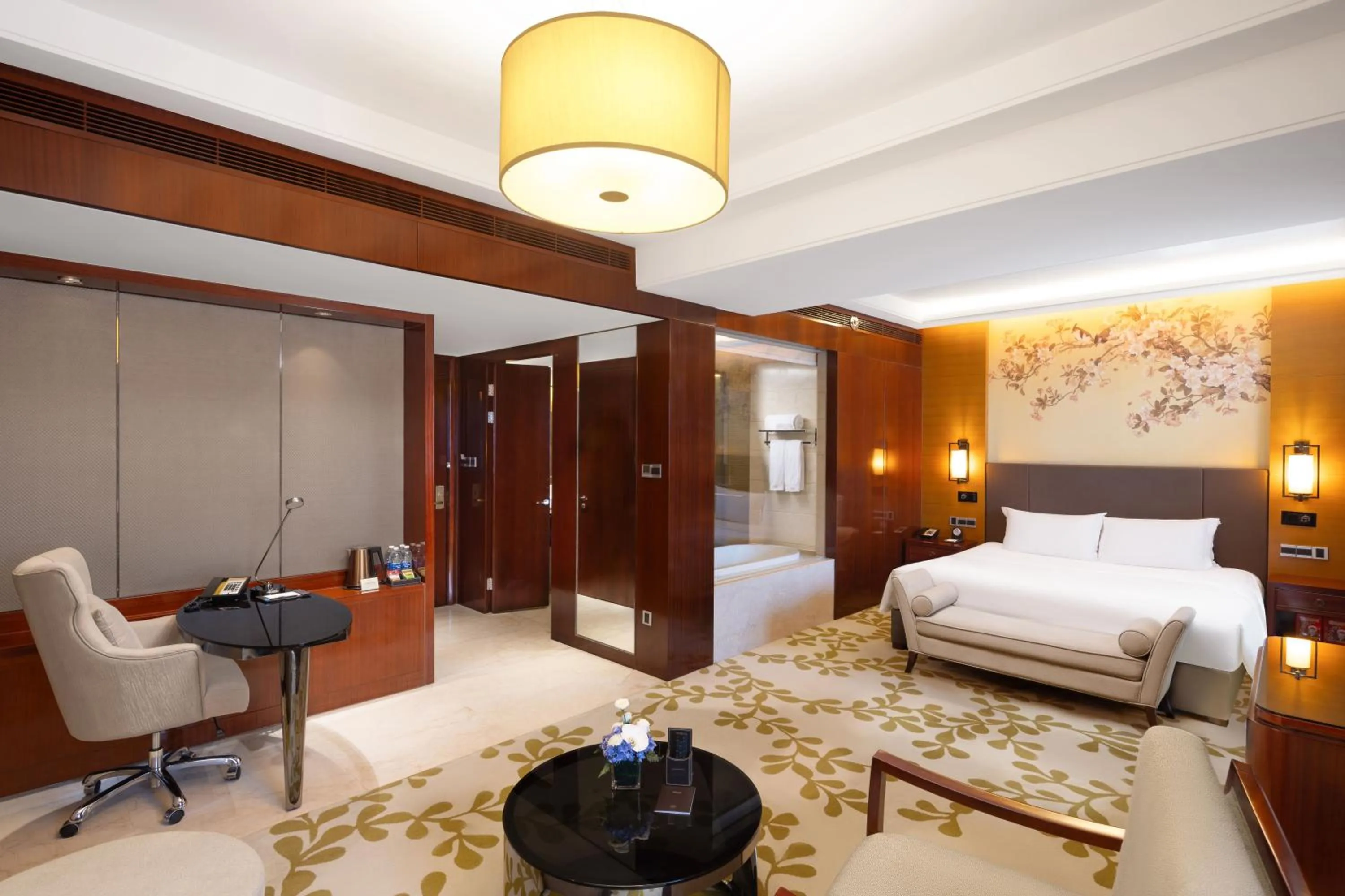 Property building, Bed in Enlux Hotel