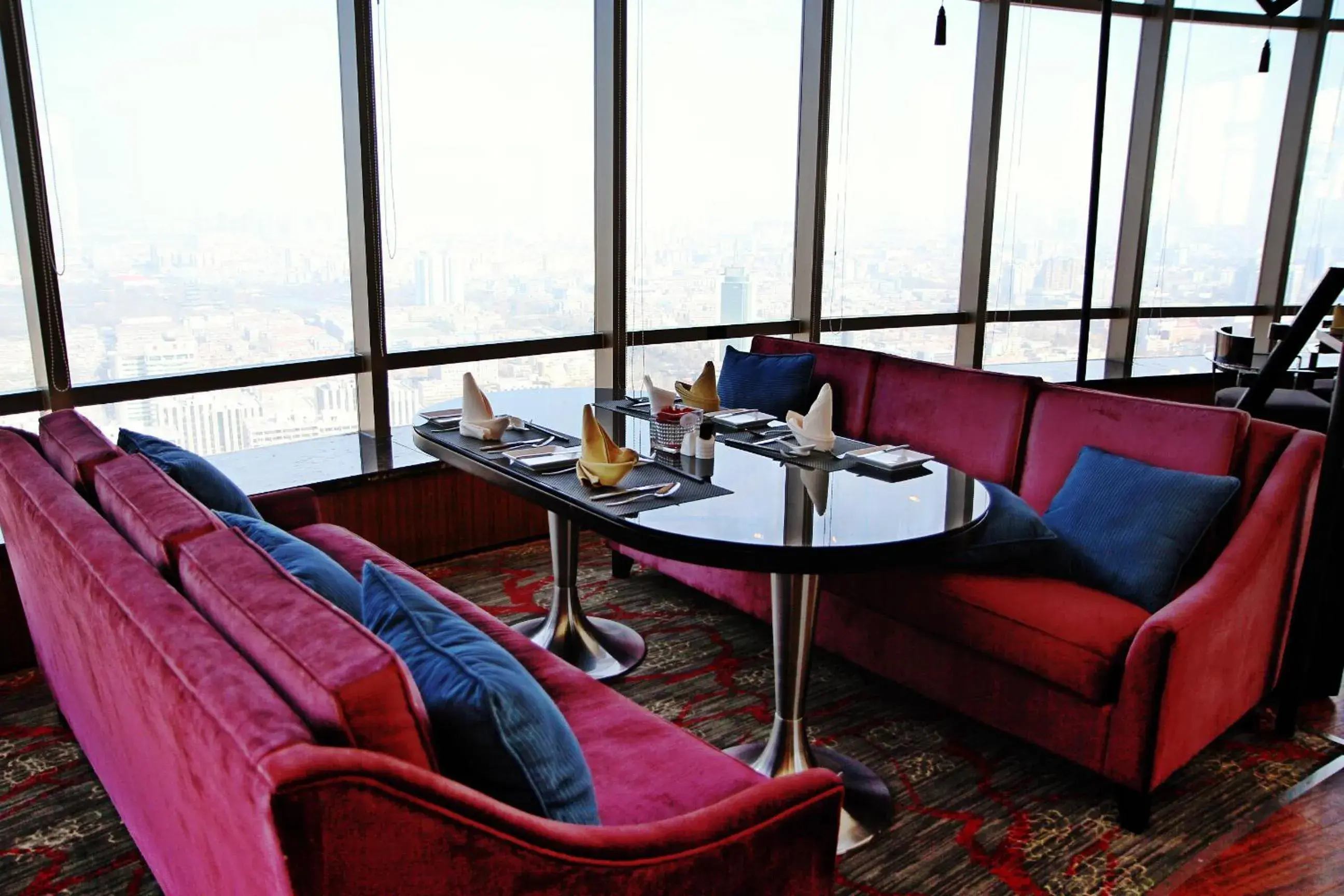 Restaurant/places to eat in Enlux Hotel Restaurant/places to eat in Enlux Hotel