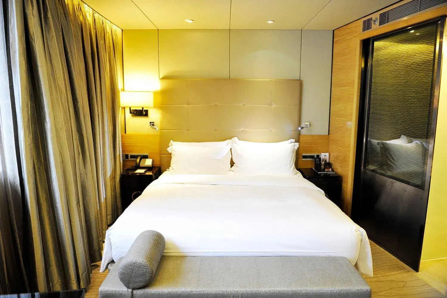 Decorative detail, Bed in Enlux Hotel Decorative detail, Bed in Enlux Hotel