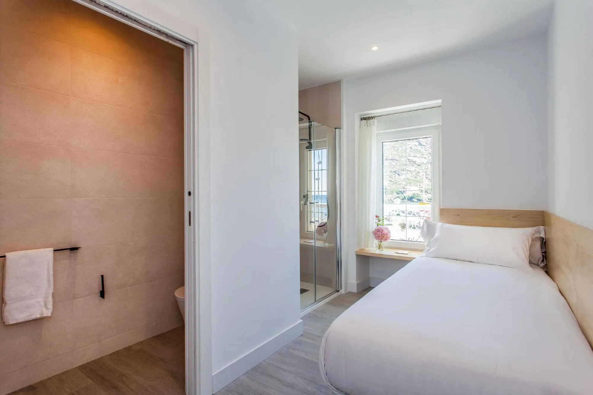 Bedroom, Bed in Mar do Ézaro - Boutique Hotel