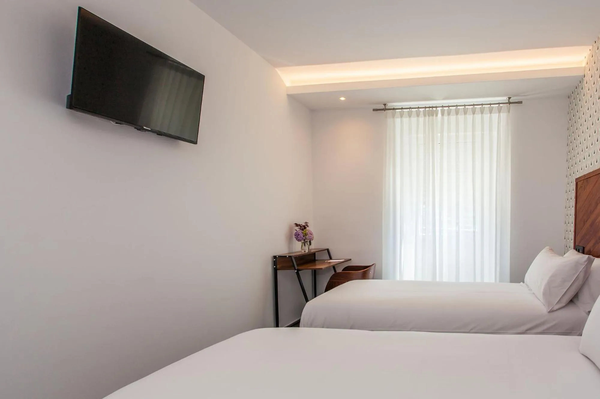 Photo of the whole room, Bed in Mar do Ézaro - Boutique Hotel