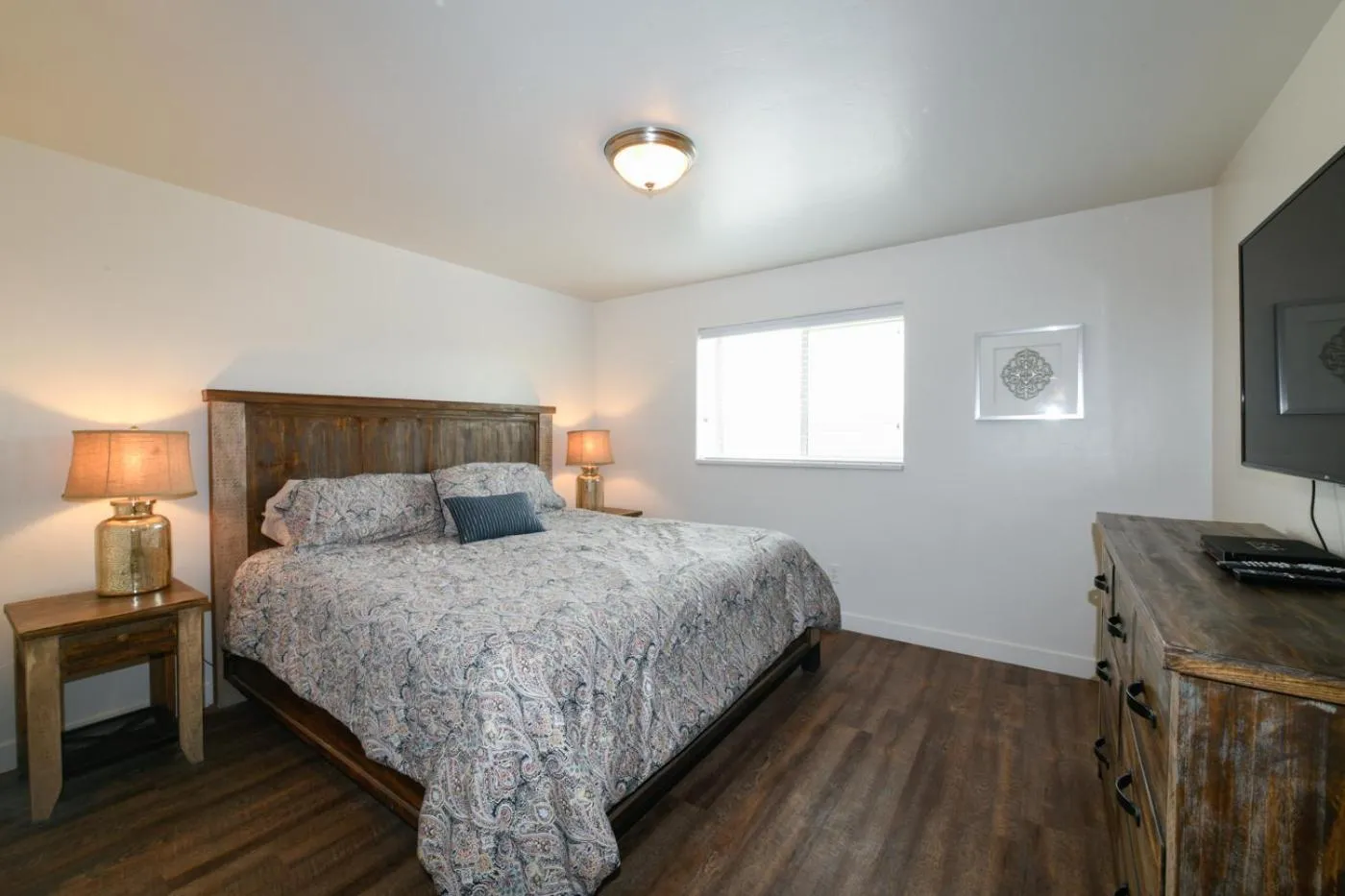 Bed in Moab Redcliff Condos Dean RE