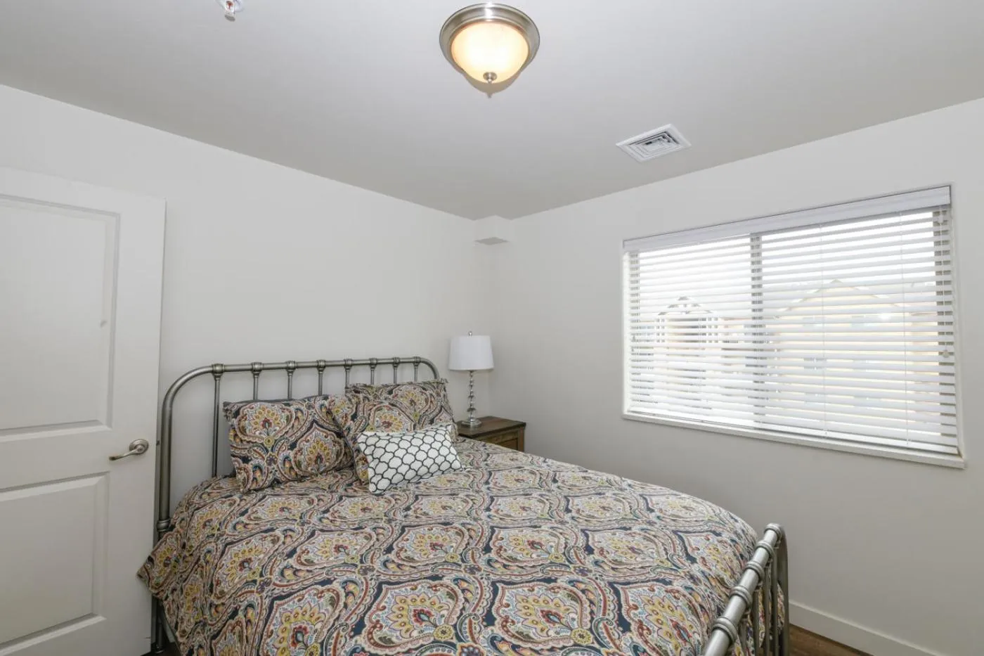 Bed in Moab Redcliff Condos Dean RE