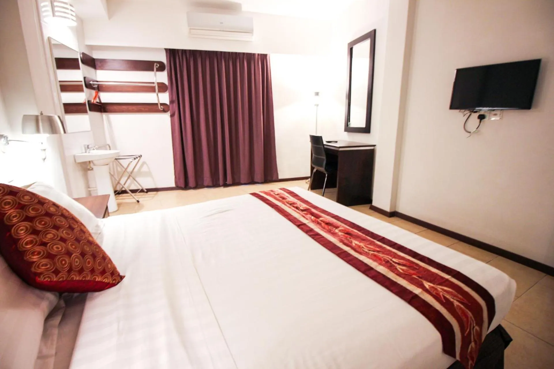 Bedroom, Bed in Ipoh Concept Services