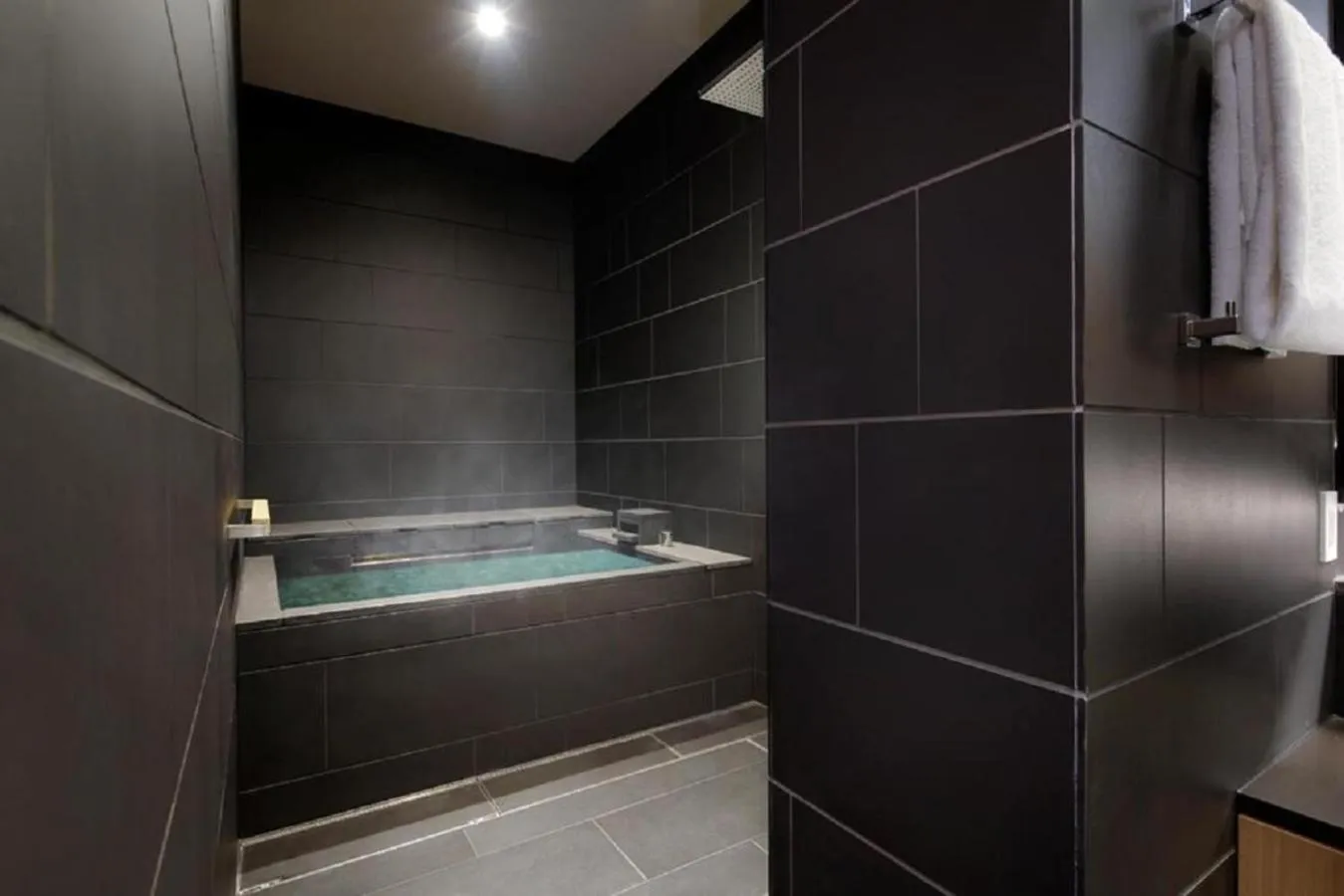 Hot Spring Bath in Pearl Star Hotel ATAMI