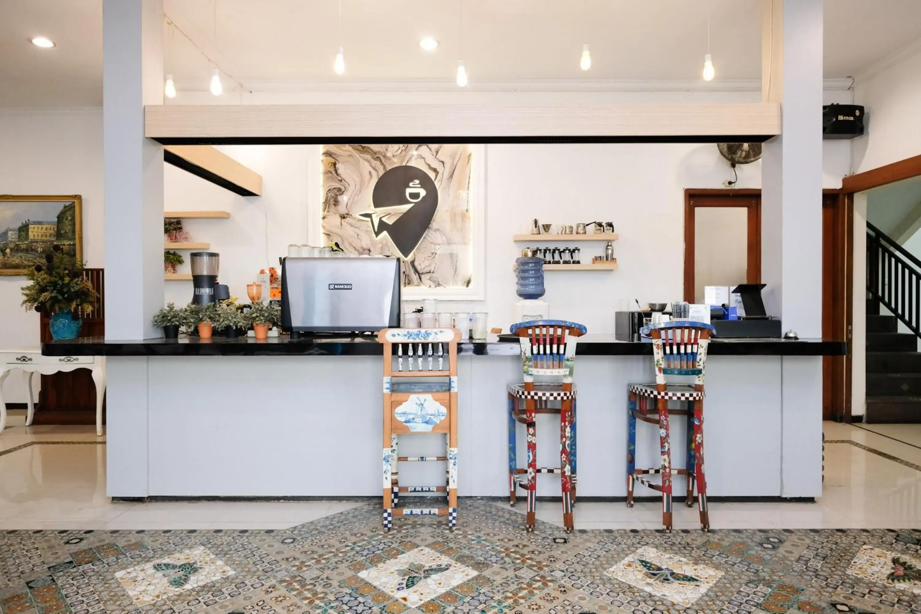 Restaurant/places to eat in Urbanview Hotel Griya Surya Malang by RedDoorz Restaurant/places to eat in Urbanview Hotel Griya Surya Malang by RedDoorz