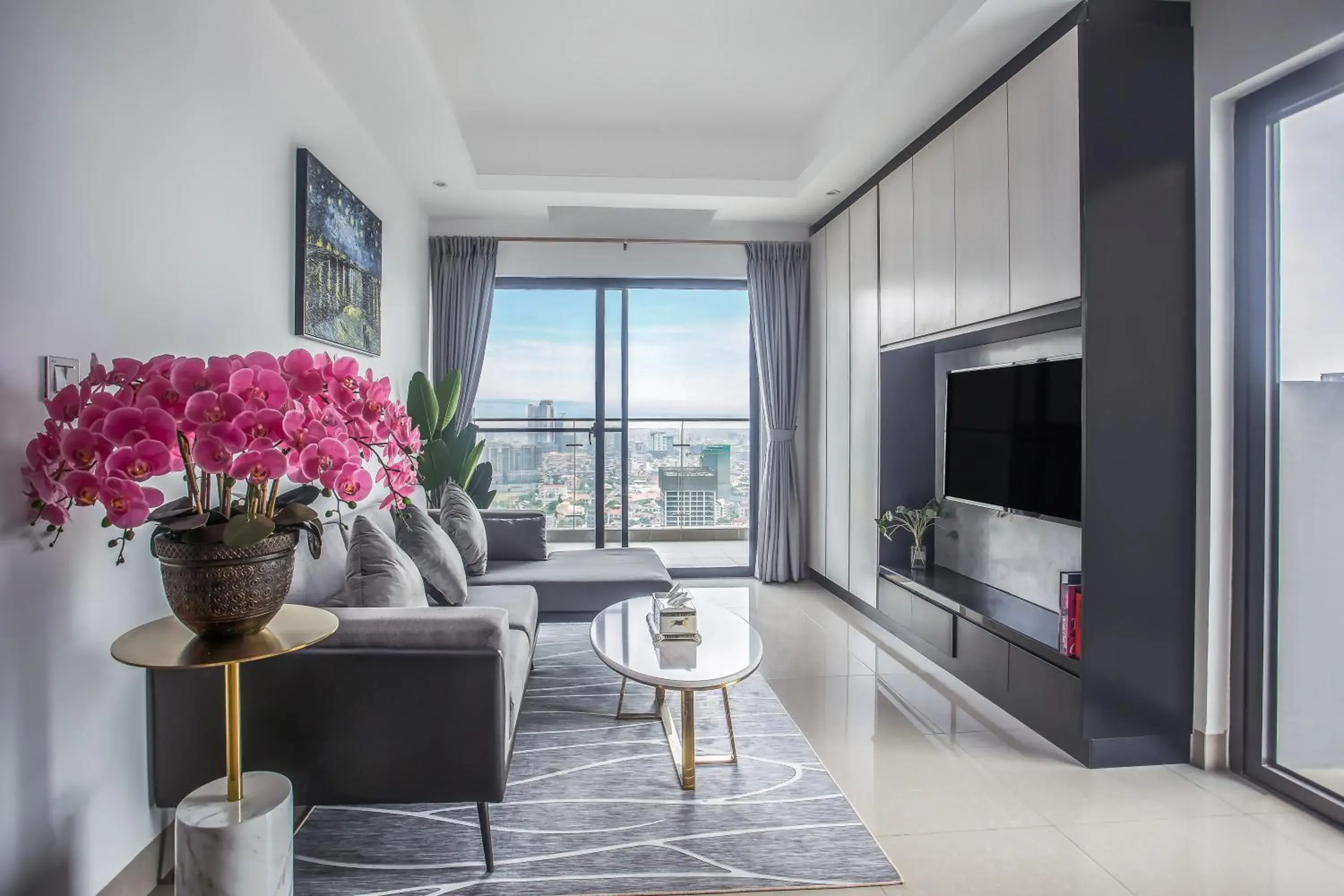 Living room in Sky Tree Hotel by New World Hospitality Living room in Sky Tree Hotel by New World Hospitality