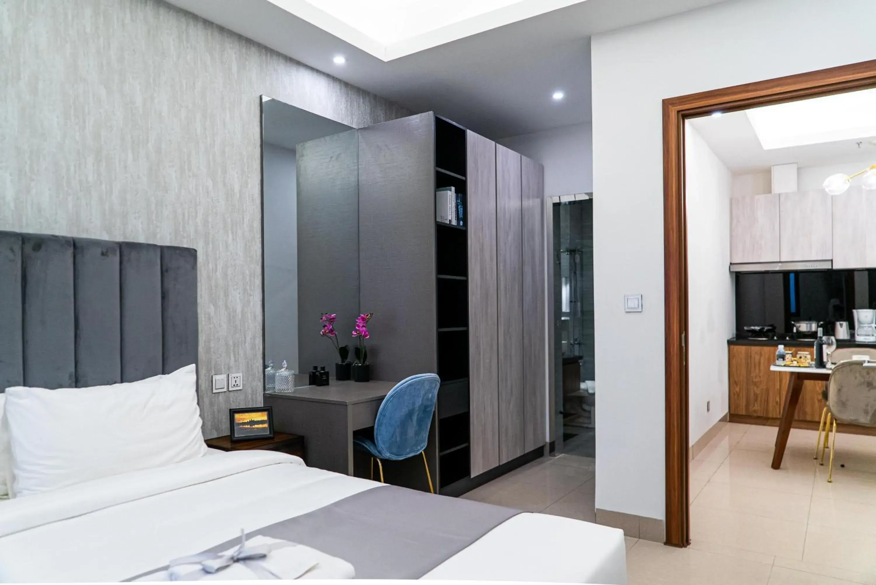 Bedroom, Bed in Sky Tree Hotel by New World Hospitality Bedroom, Bed in Sky Tree Hotel by New World Hospitality