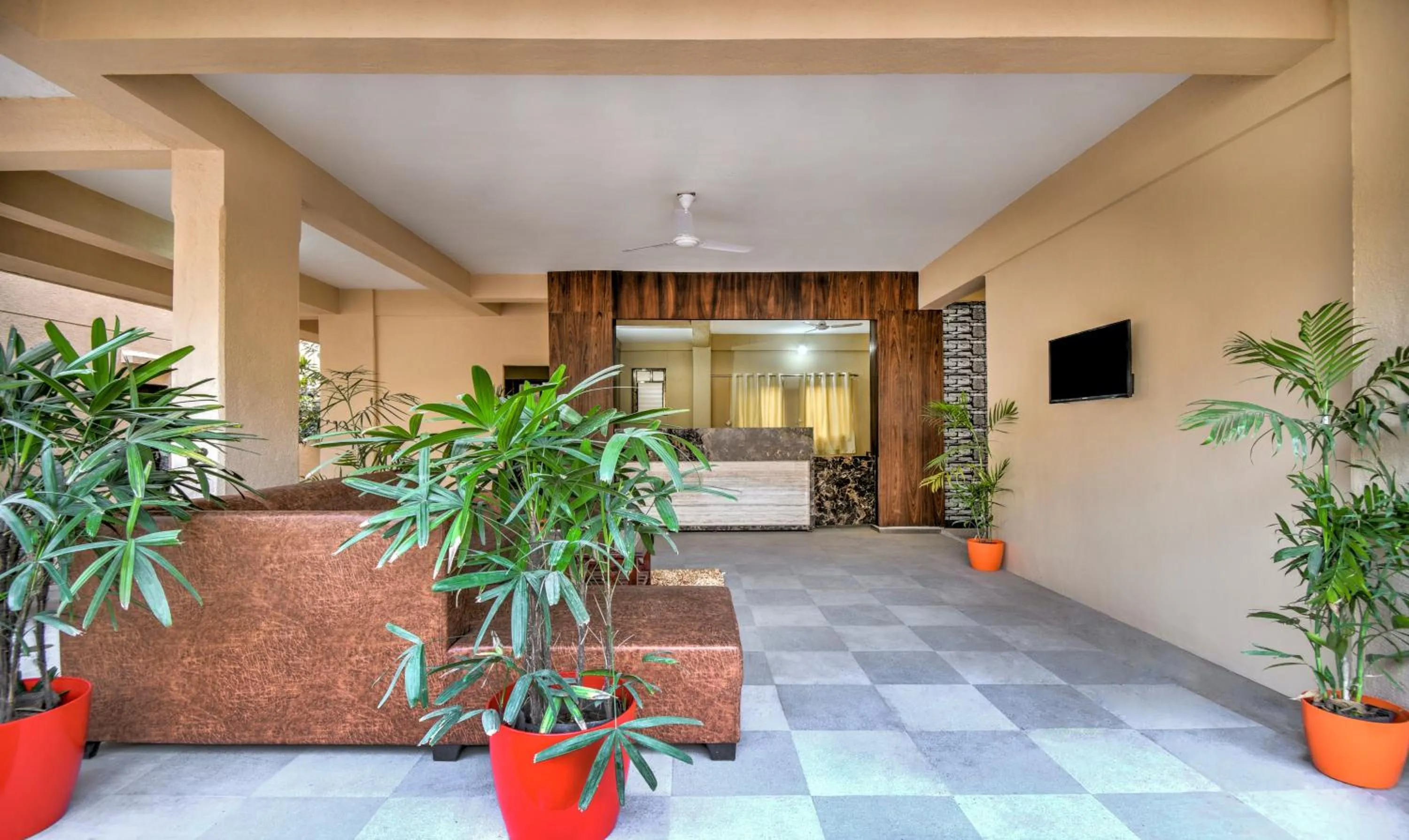 Lobby or reception in Treebo Sayaji Residency