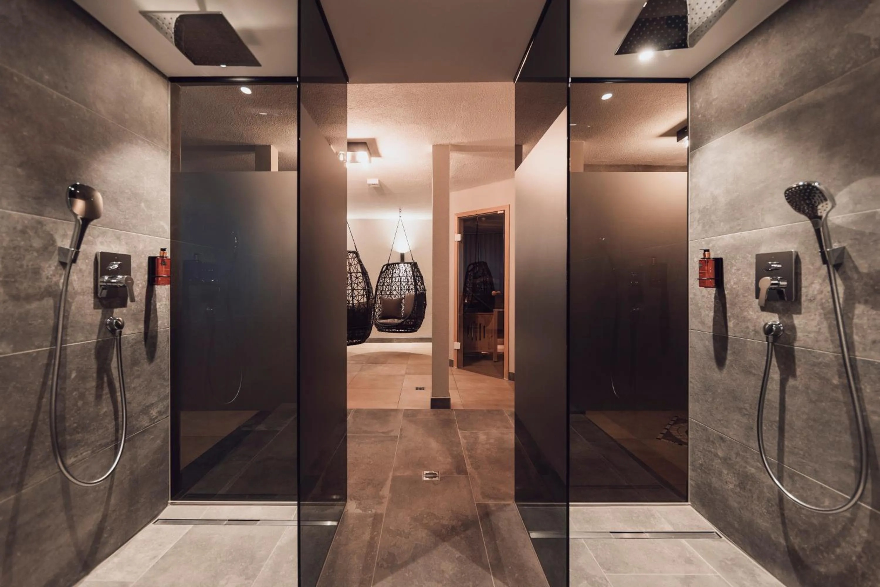 Spa and wellness centre/facilities in VIER Studios & Restaurant