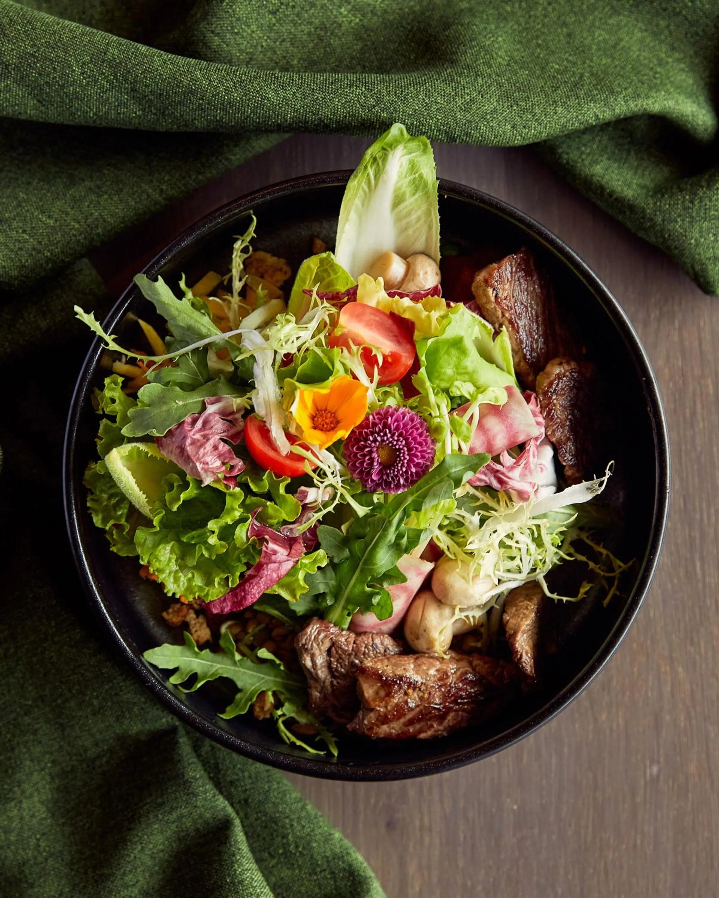 Restaurant/places to eat in VIER Studios & Restaurant