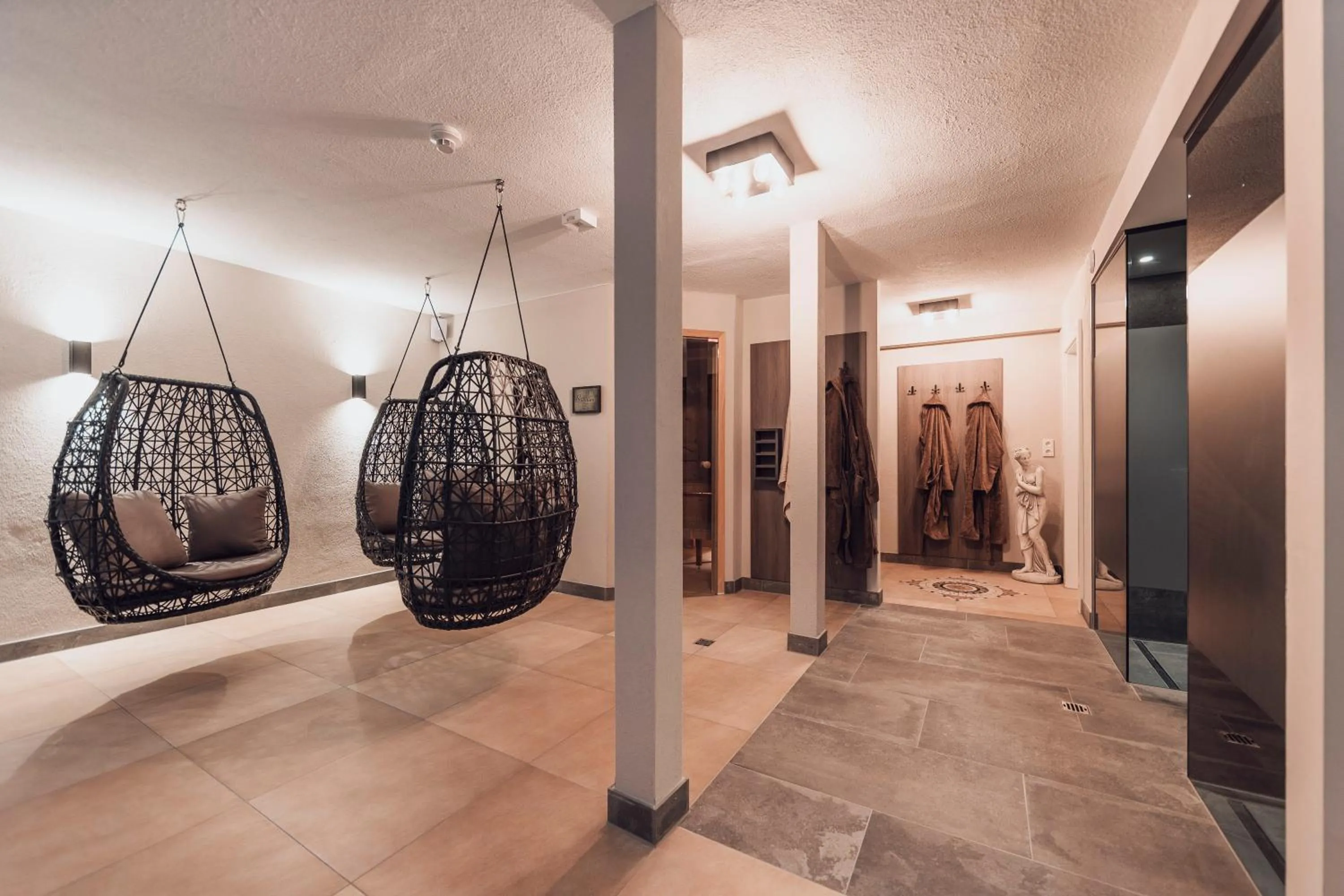 Spa and wellness centre/facilities in VIER Studios & Restaurant