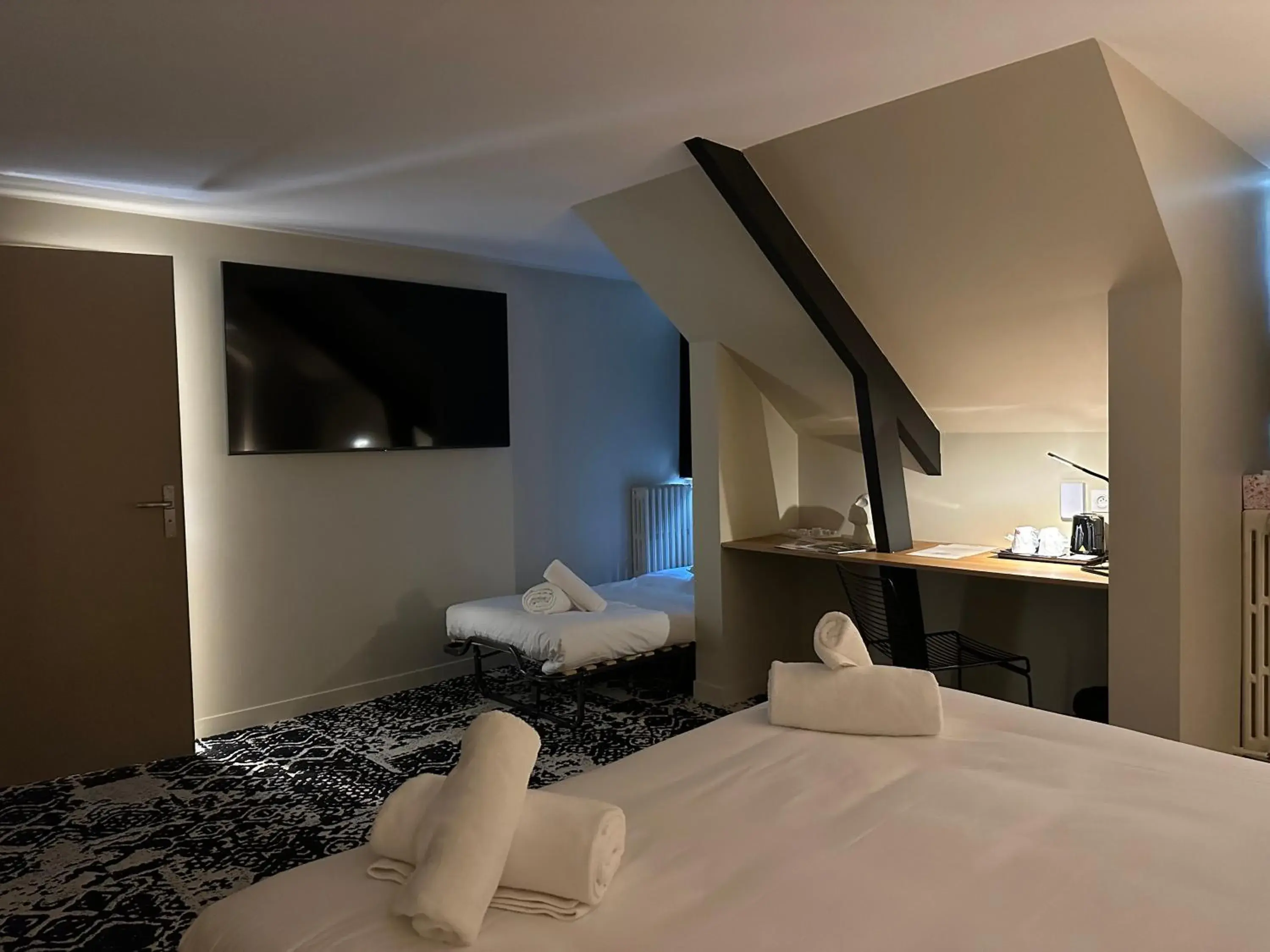 Bed in Logis Hôtel & Restaurant Le Vert Bocage Bed in Logis Hôtel & Restaurant Le Vert Bocage