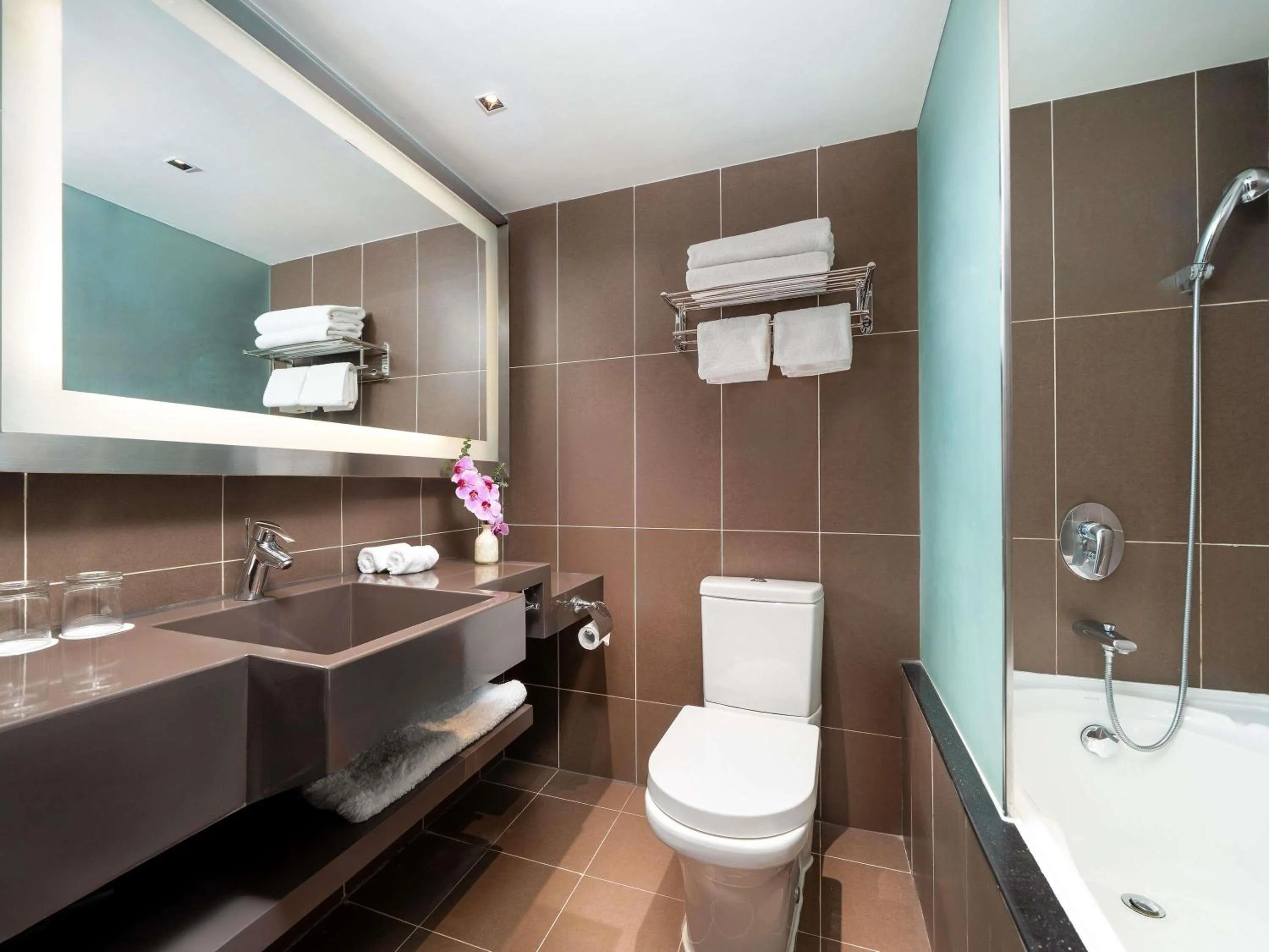 Bedroom in Peace Hotel Beijing