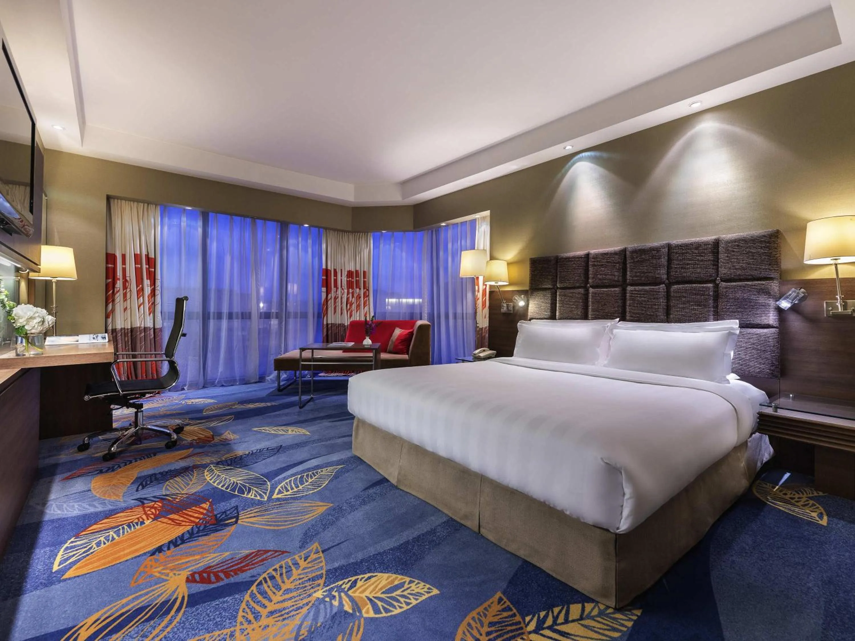 Bedroom in Peace Hotel Beijing