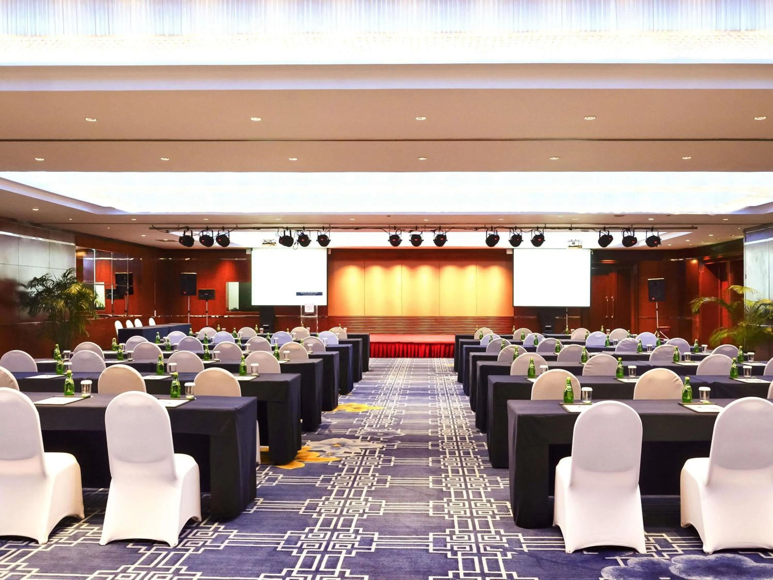 Meeting/conference room in Peace Hotel Beijing