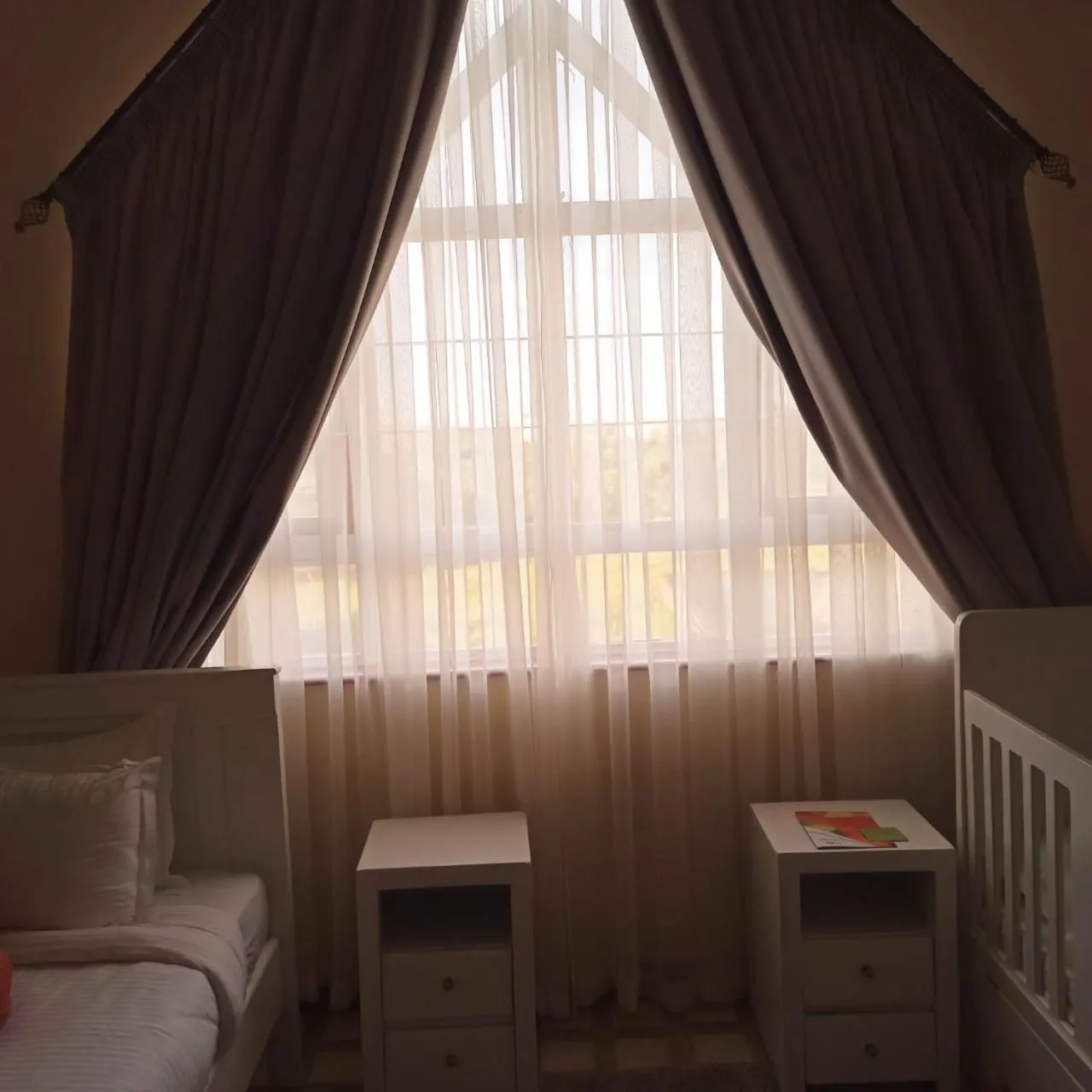 Bedroom, Bed in Asyana Gardens