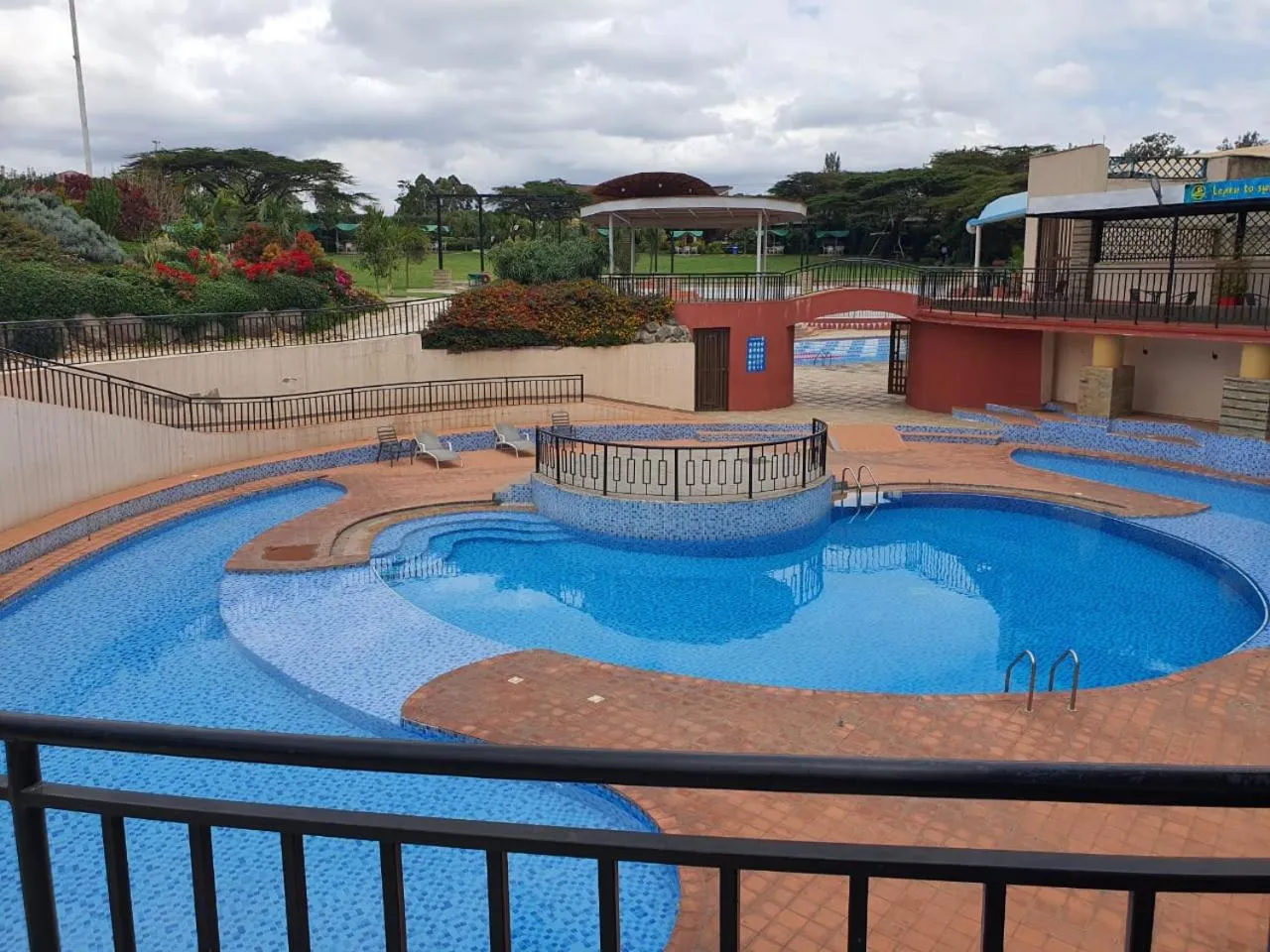 Swimming pool in Asyana Gardens