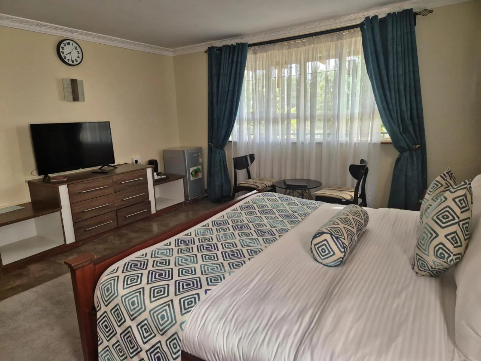 Bed in Asyana Gardens