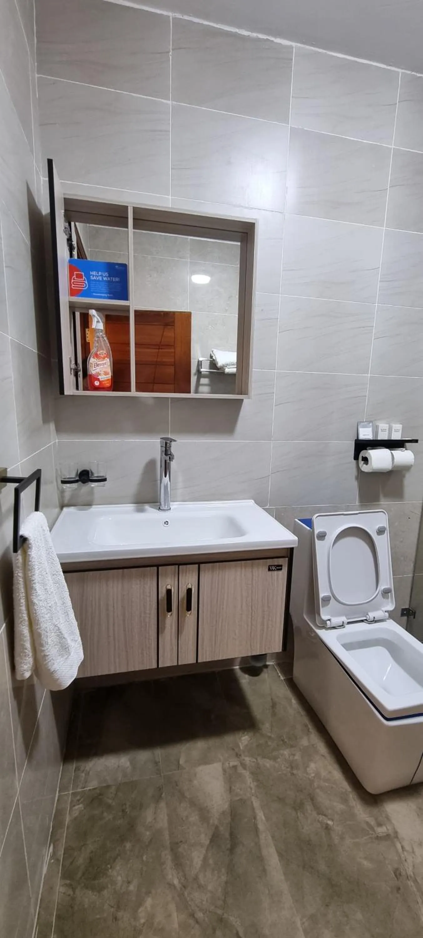 Toilet in Asyana Gardens