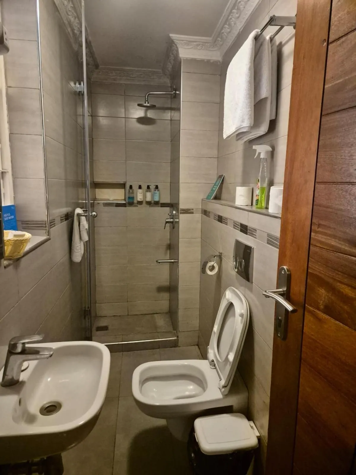 Shower in Asyana Gardens