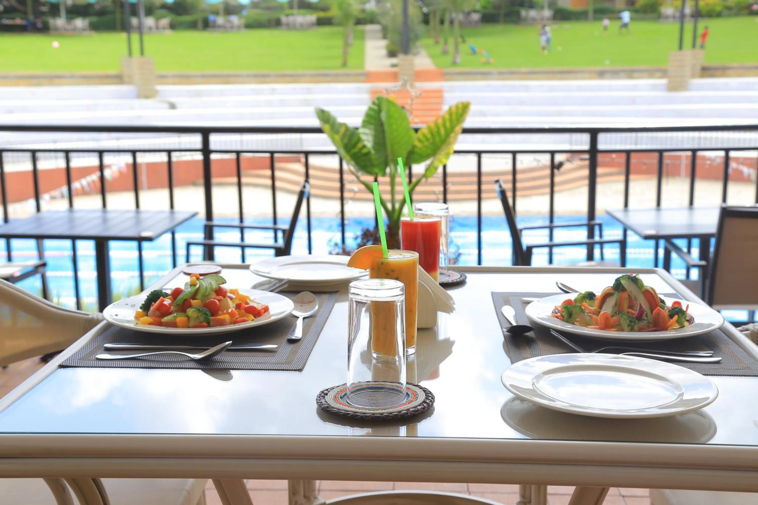 Food and drinks in Asyana Gardens