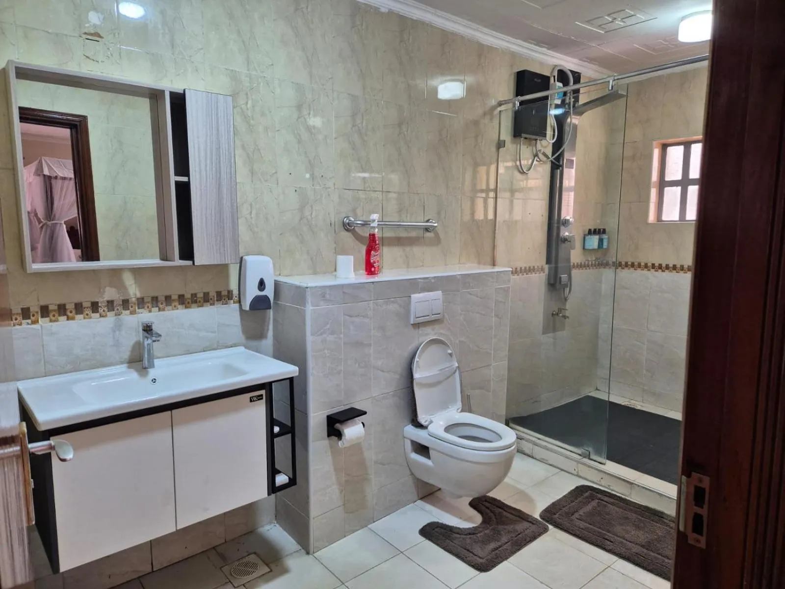 Shower in Asyana Gardens