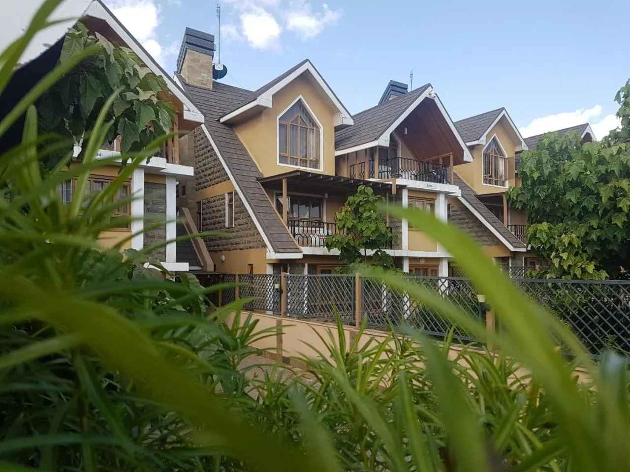 Property building in Asyana Gardens