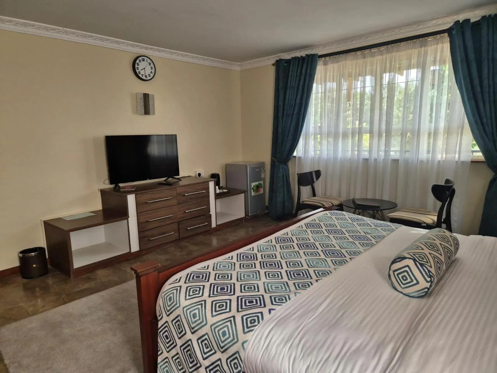 Bed in Asyana Gardens