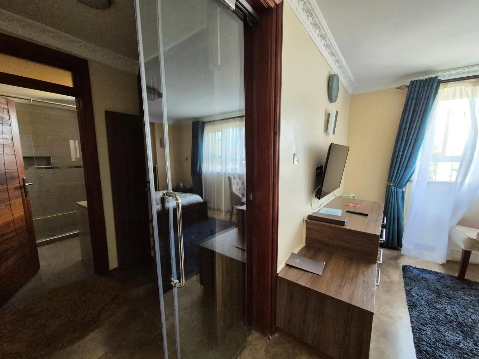 Bed in Asyana Gardens