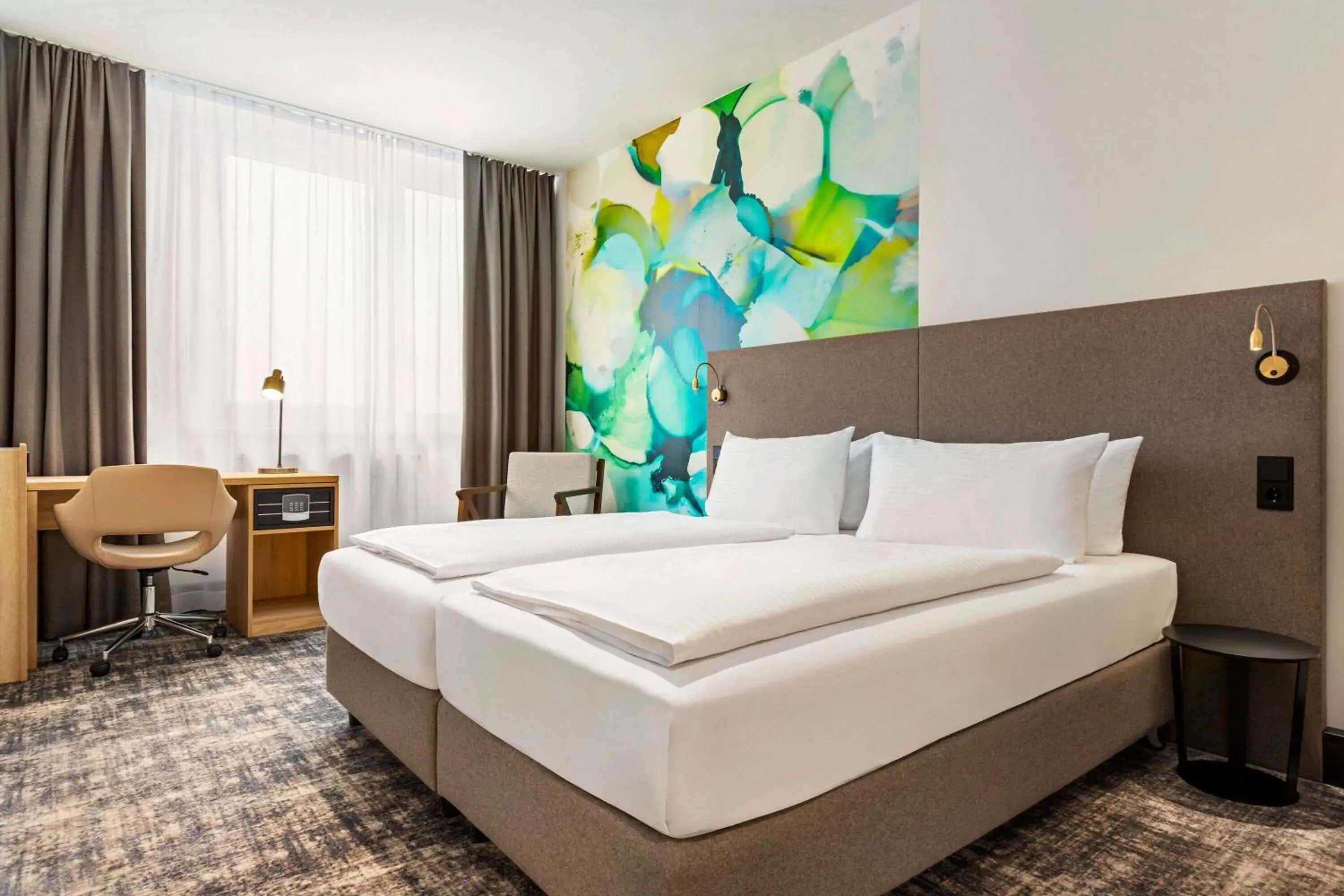 Photo of the whole room, Bed in Wyndham Garden Munich Messe Photo of the whole room, Bed in Wyndham Garden Munich Messe