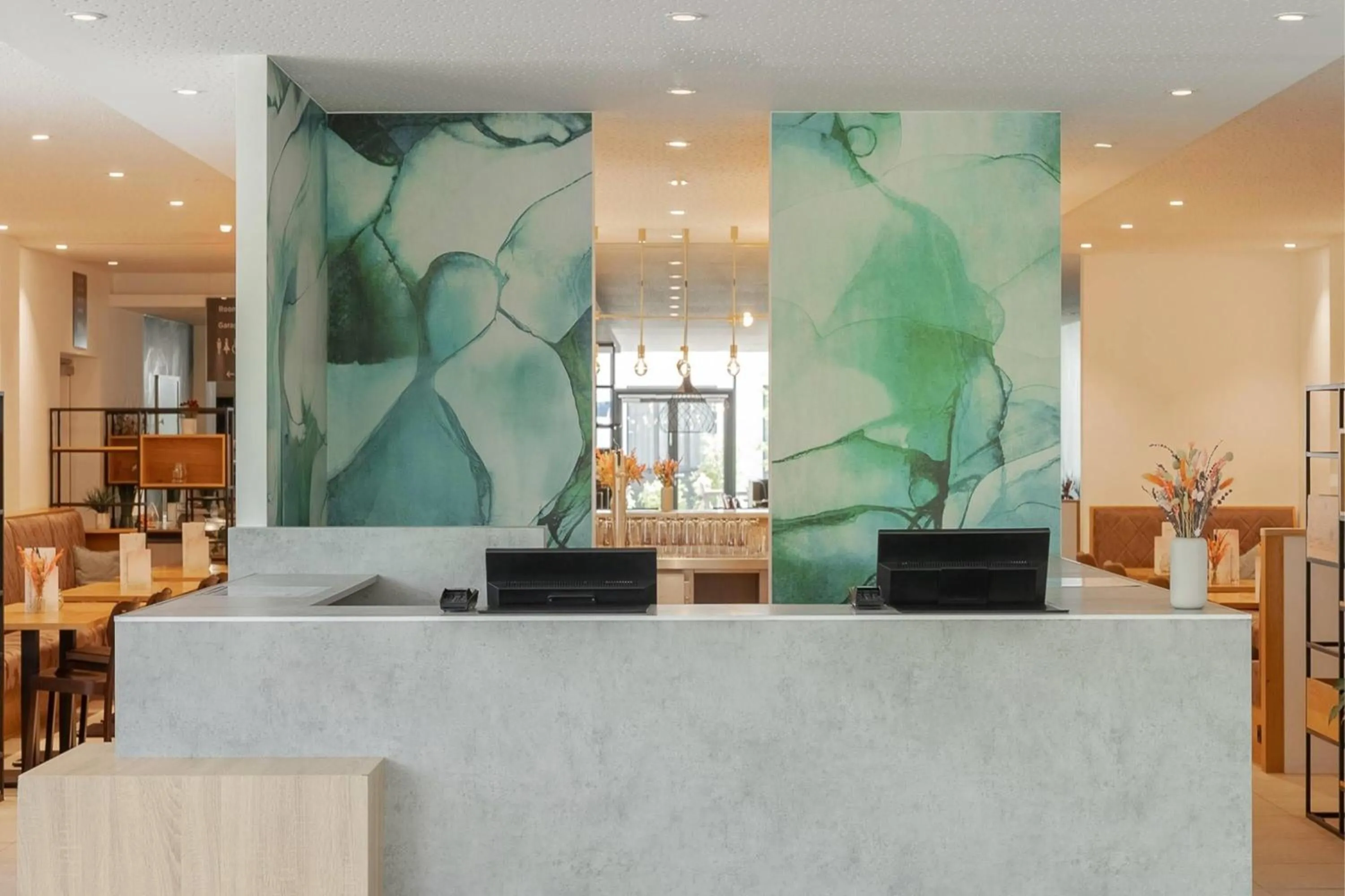 Restaurant/places to eat in Wyndham Garden Munich Messe