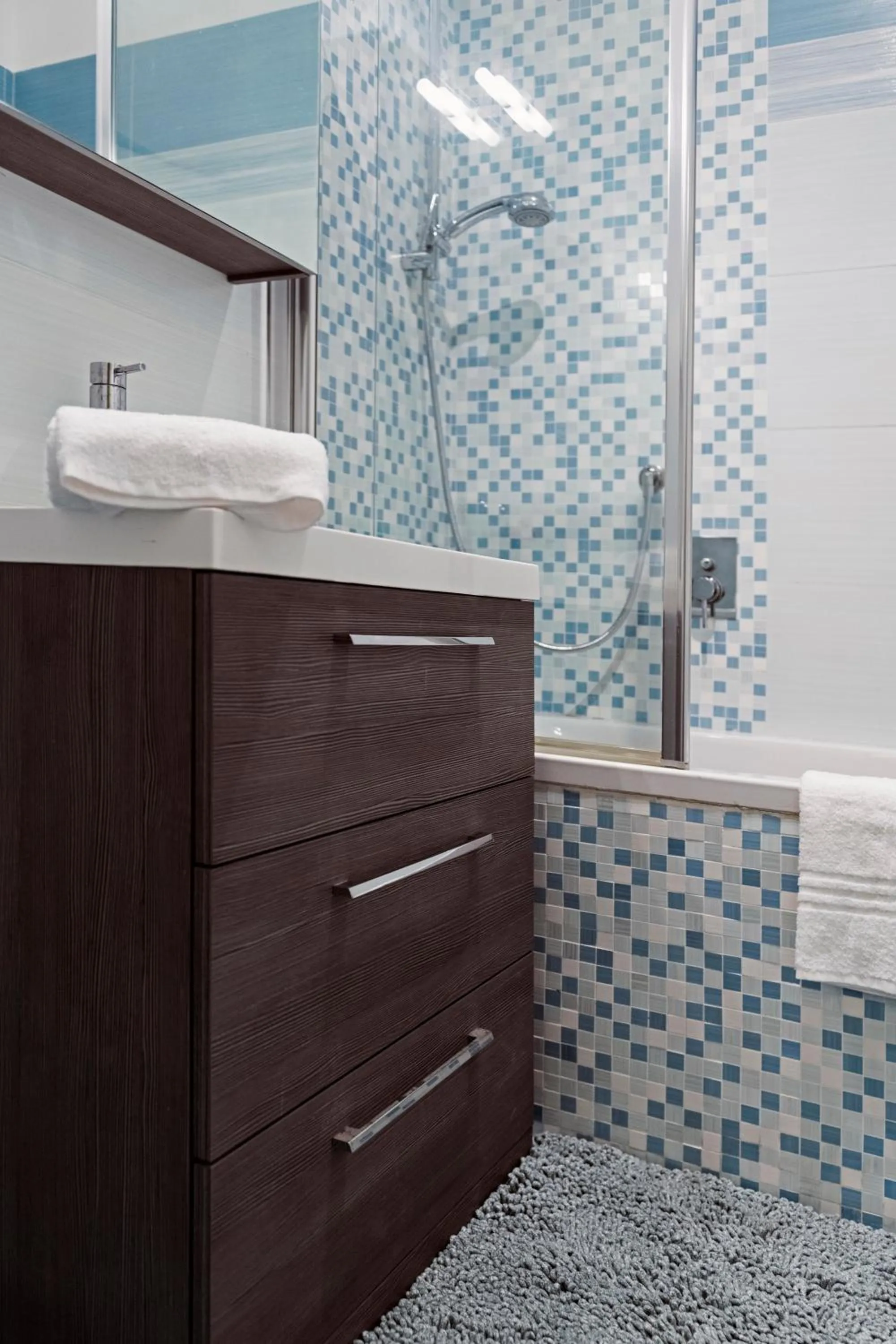 Shower in MURAT OTTO