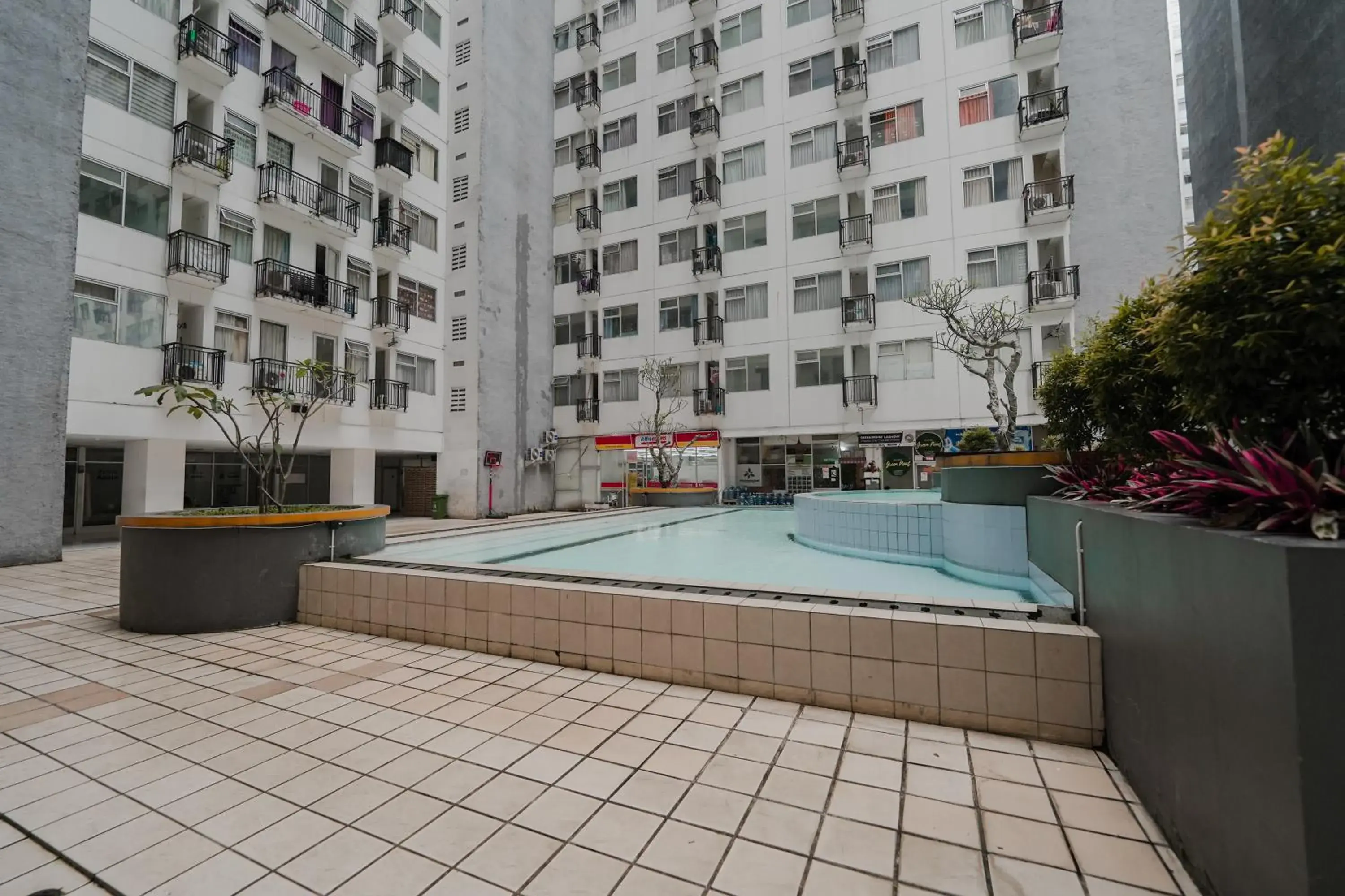 Property building in The Jarrdin by Bethania Pro Property building in The Jarrdin by Bethania Pro