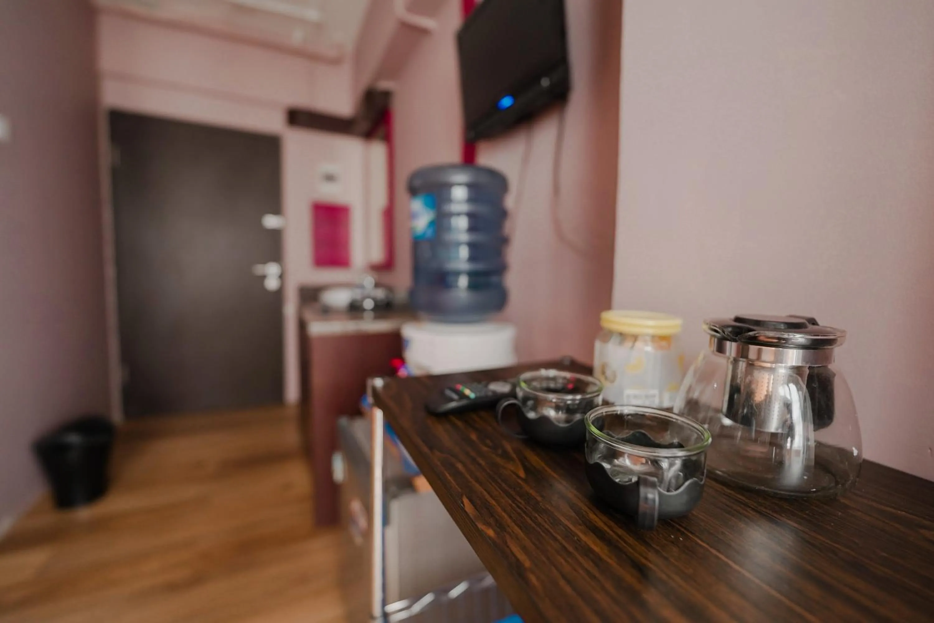 Coffee/tea facilities in The Jarrdin by Bethania Pro