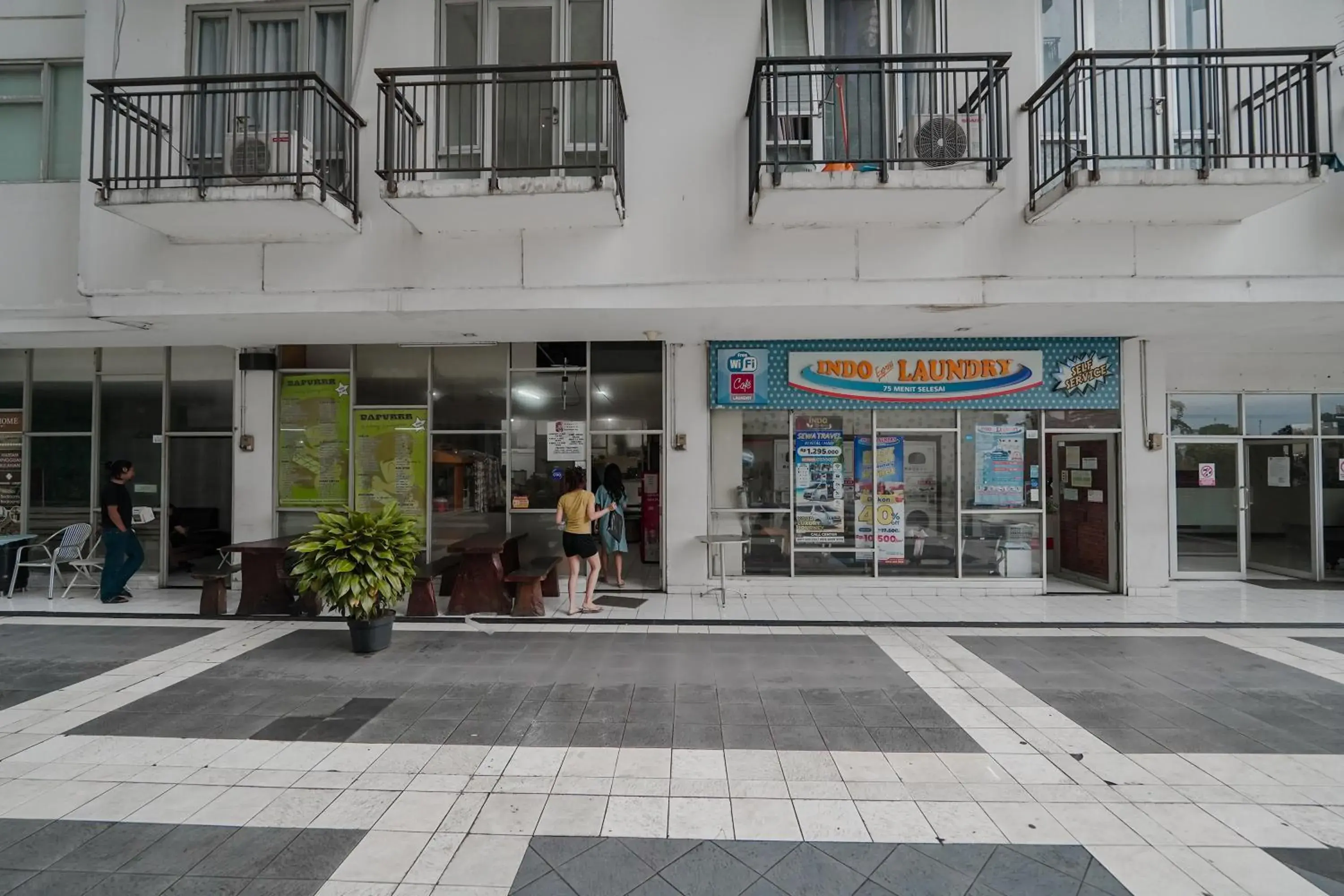 Property building in The Jarrdin by Bethania Pro Property building in The Jarrdin by Bethania Pro