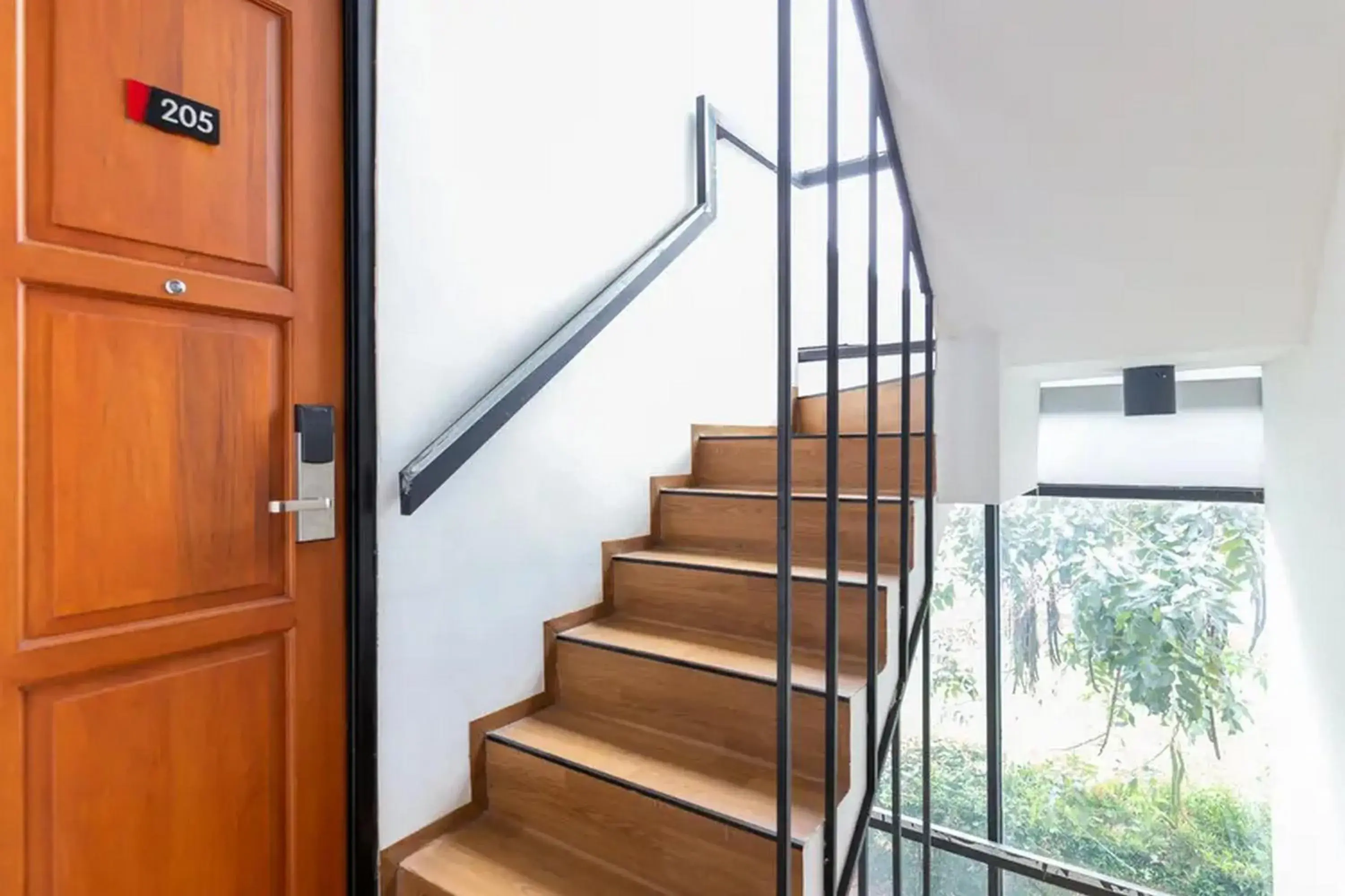 Property building in RedDoorz Plus near ICE BSD 2 Property building in RedDoorz Plus near ICE BSD 2