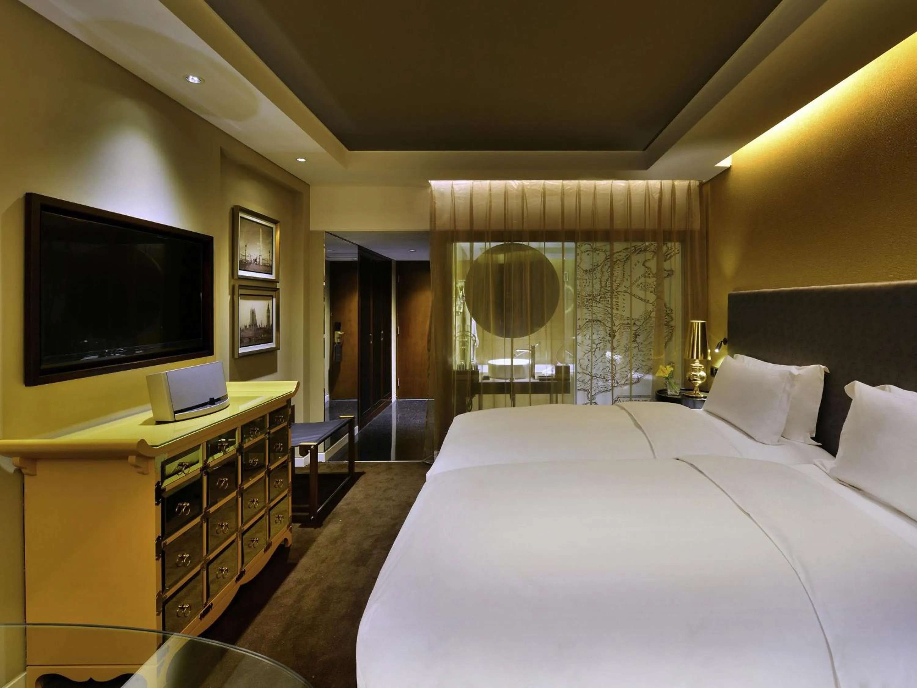 Bedroom, Bed in Sofitel Zhengzhou International