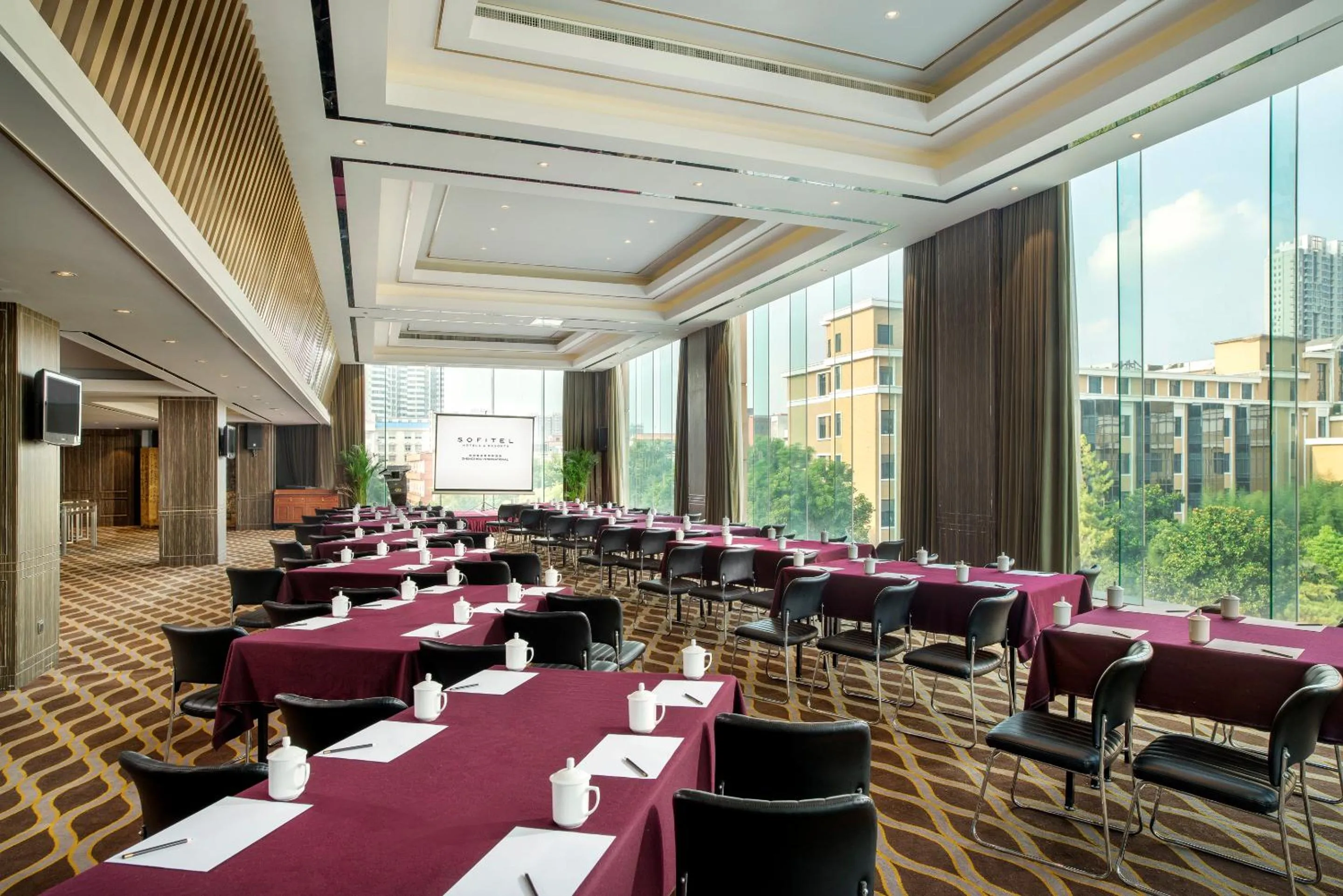 Meeting/conference room in Sofitel Zhengzhou International