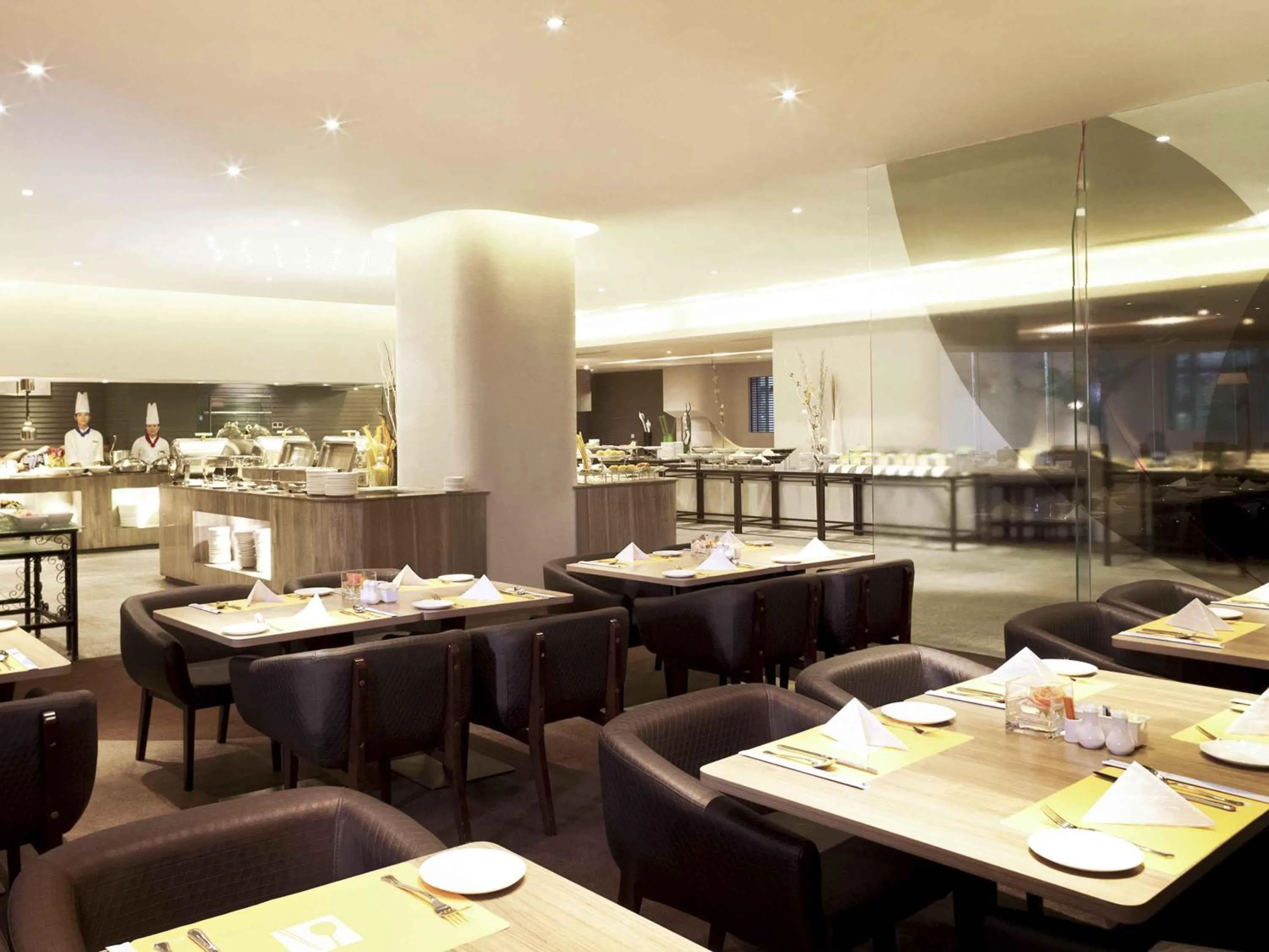 Restaurant/places to eat in Shenzhen Novotel Watergate