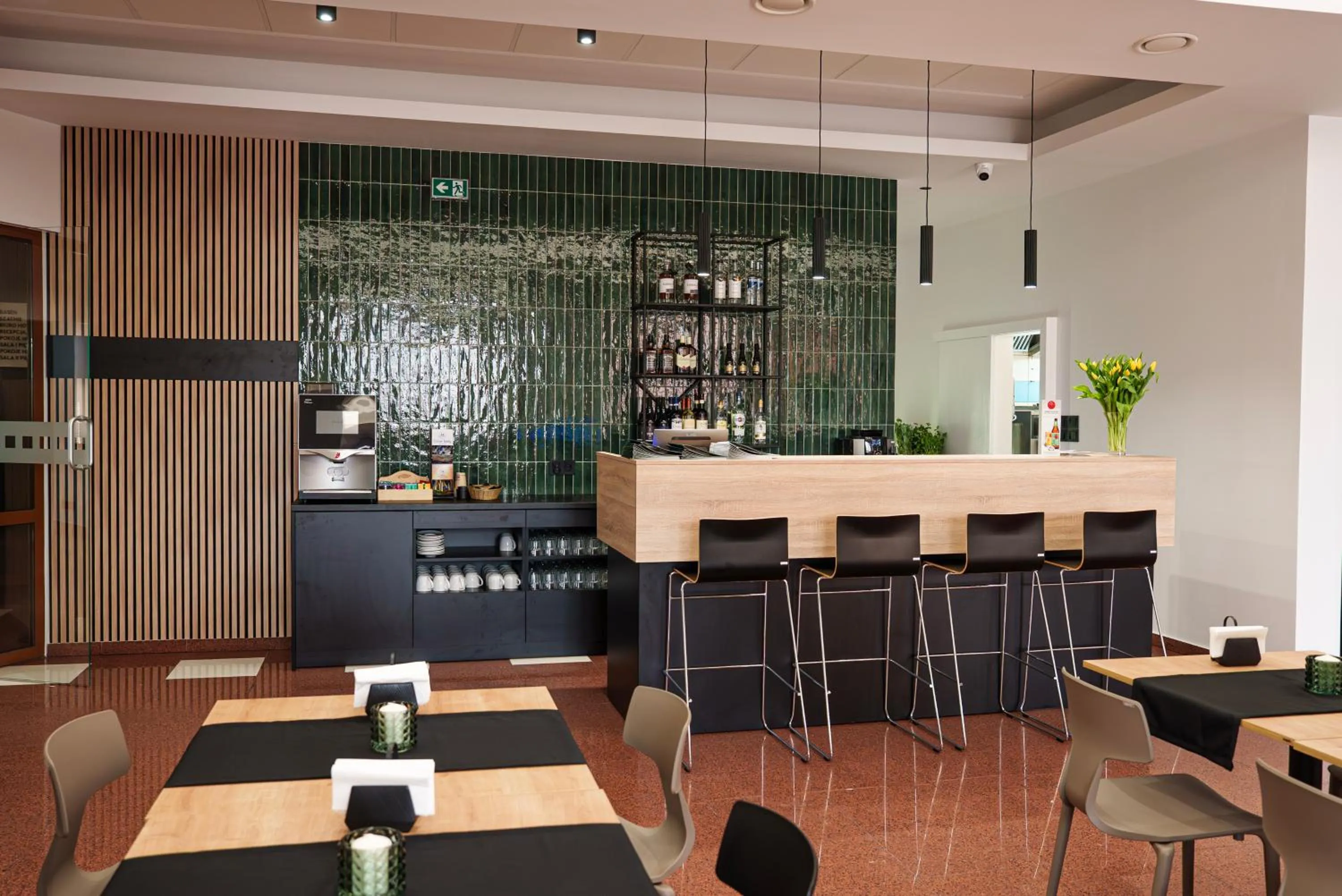 Restaurant/places to eat in Hotel Reśliński